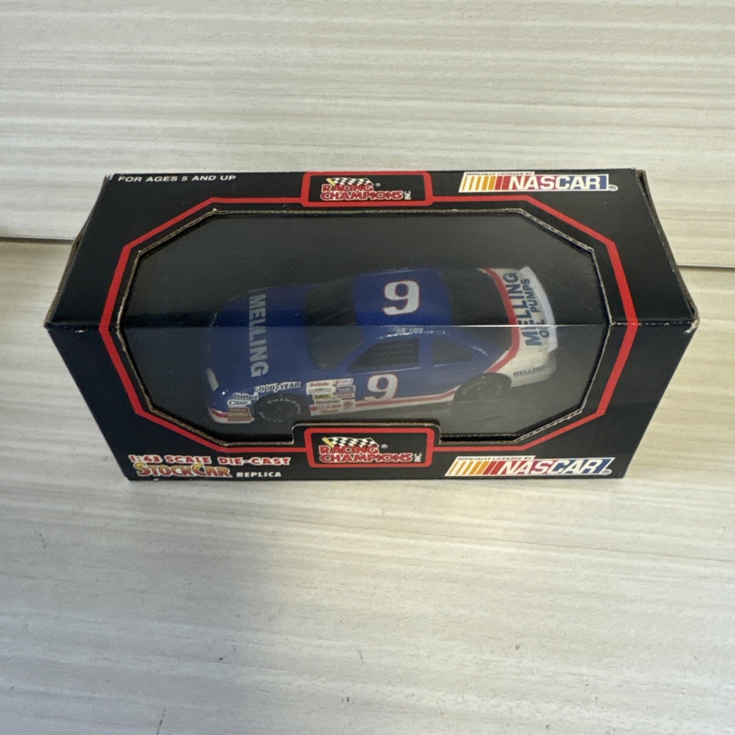 1991 Racing Champions 1:43 #9 Bill Elliott Melling Diecast Stock Car NIB NASCAR