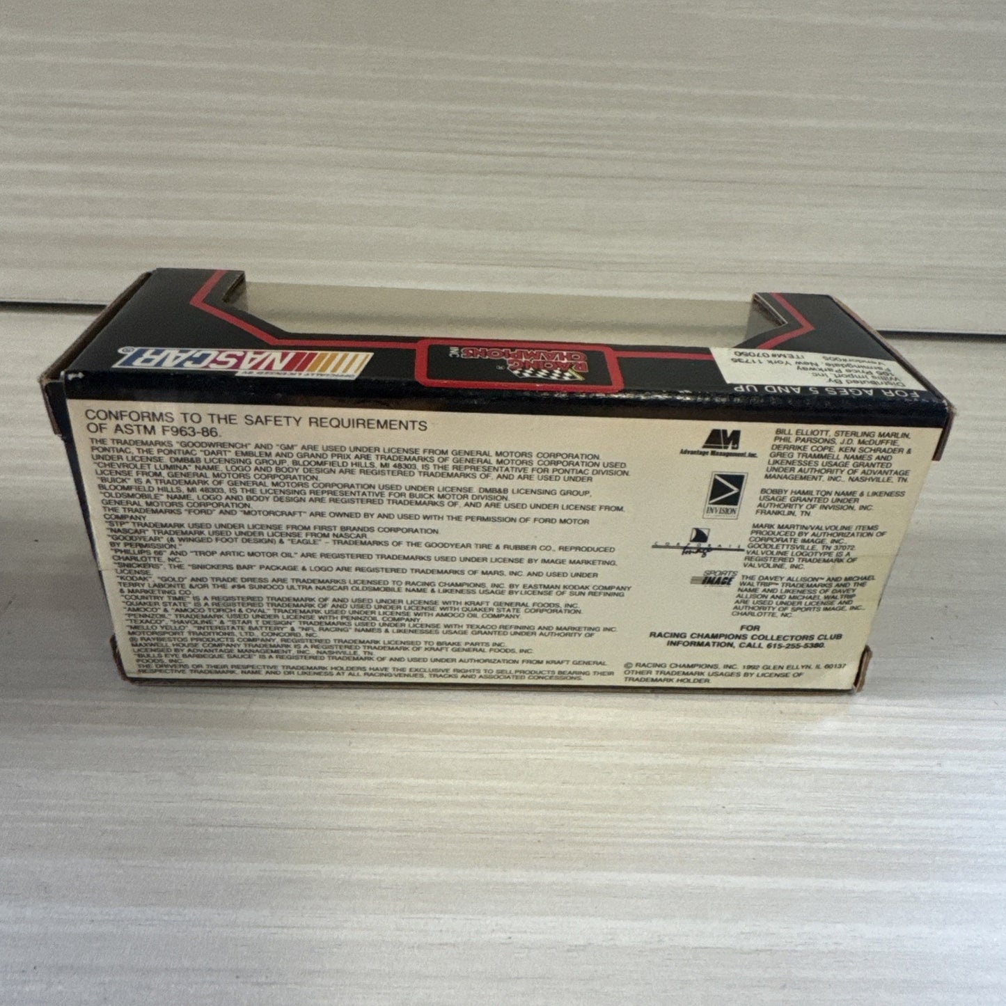 1992 Racing Champions 1:43 Bill Elliott #11 Diecast NASCAR Car – NIB Vintage