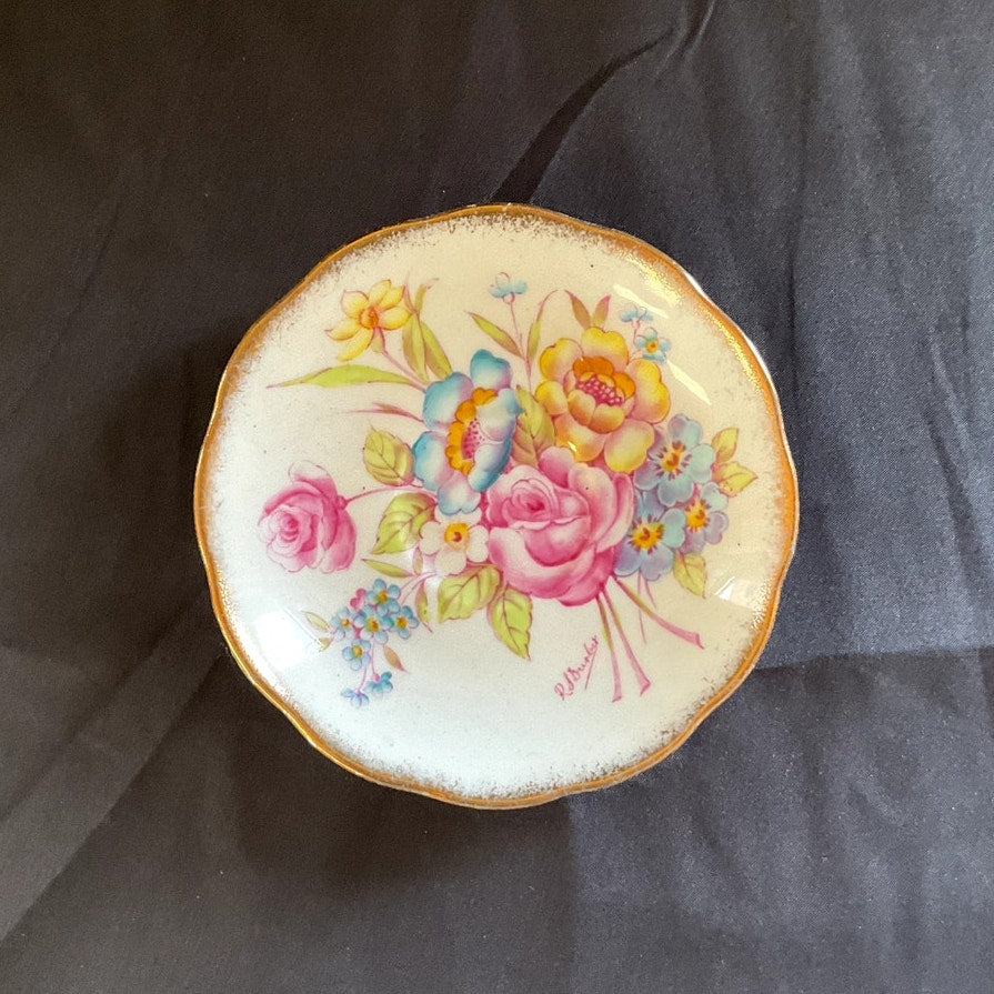 Roslyn Bone China Sunningdale Hand Painted Cups & Saucers - Set of 9 + 2 cups