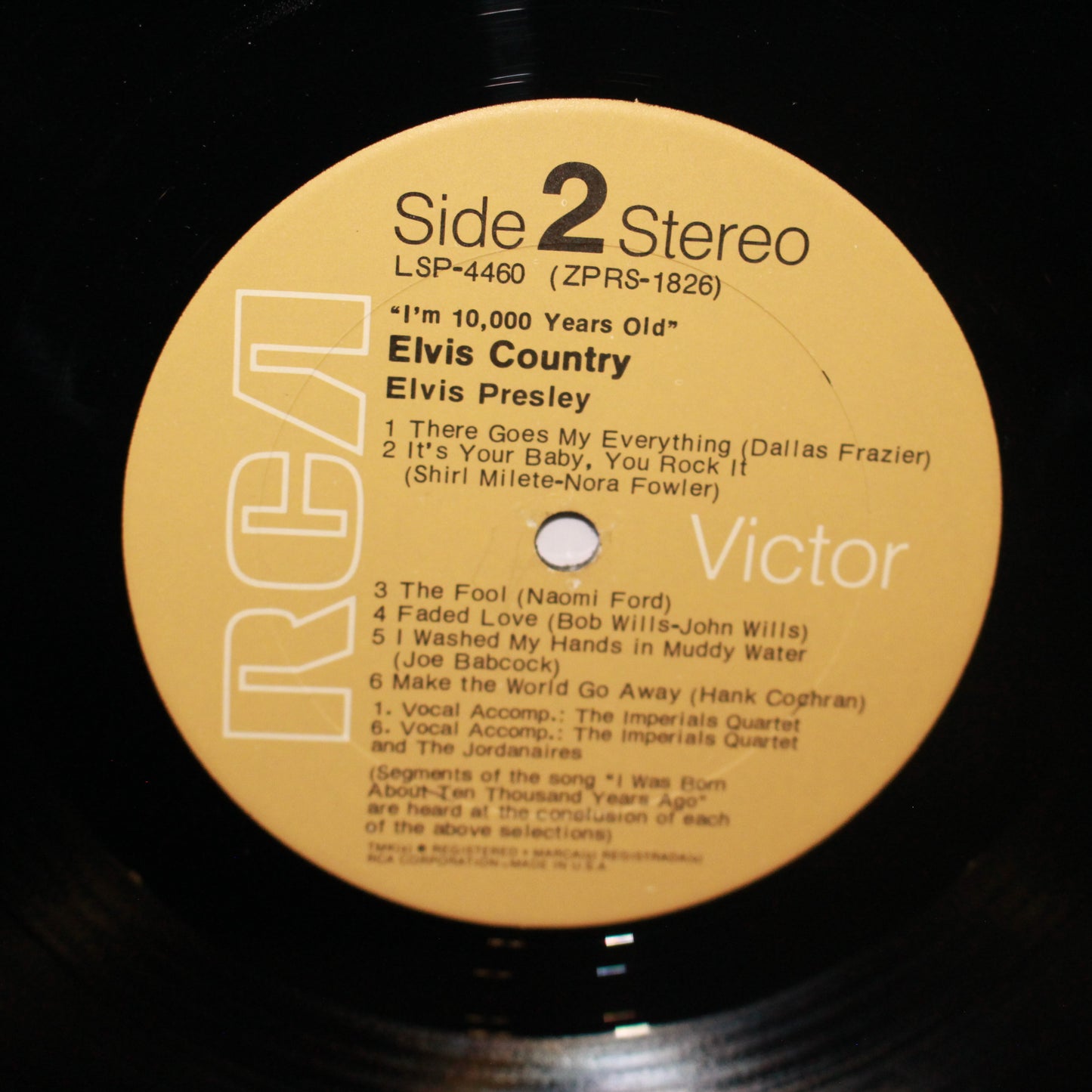 Elvis Presley : Elvis Country (I'm 10,000 Years Old) (LP,Album,Stereo)