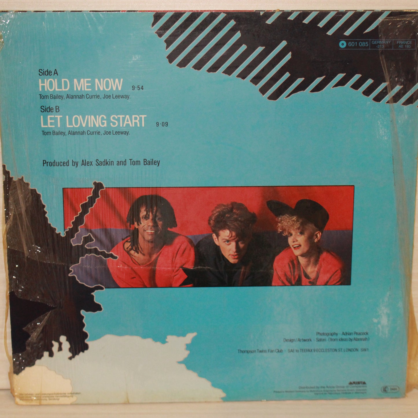 Thompson Twins : Hold Me Now (12",45 RPM,Single)