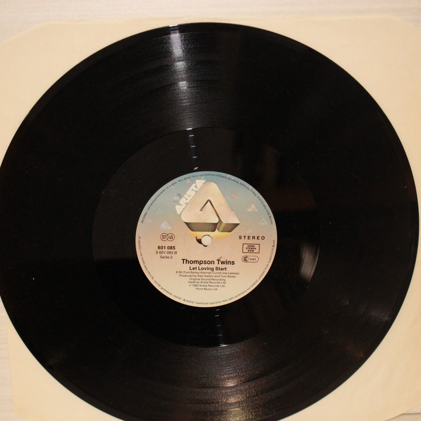 Thompson Twins : Hold Me Now (12",45 RPM,Single)
