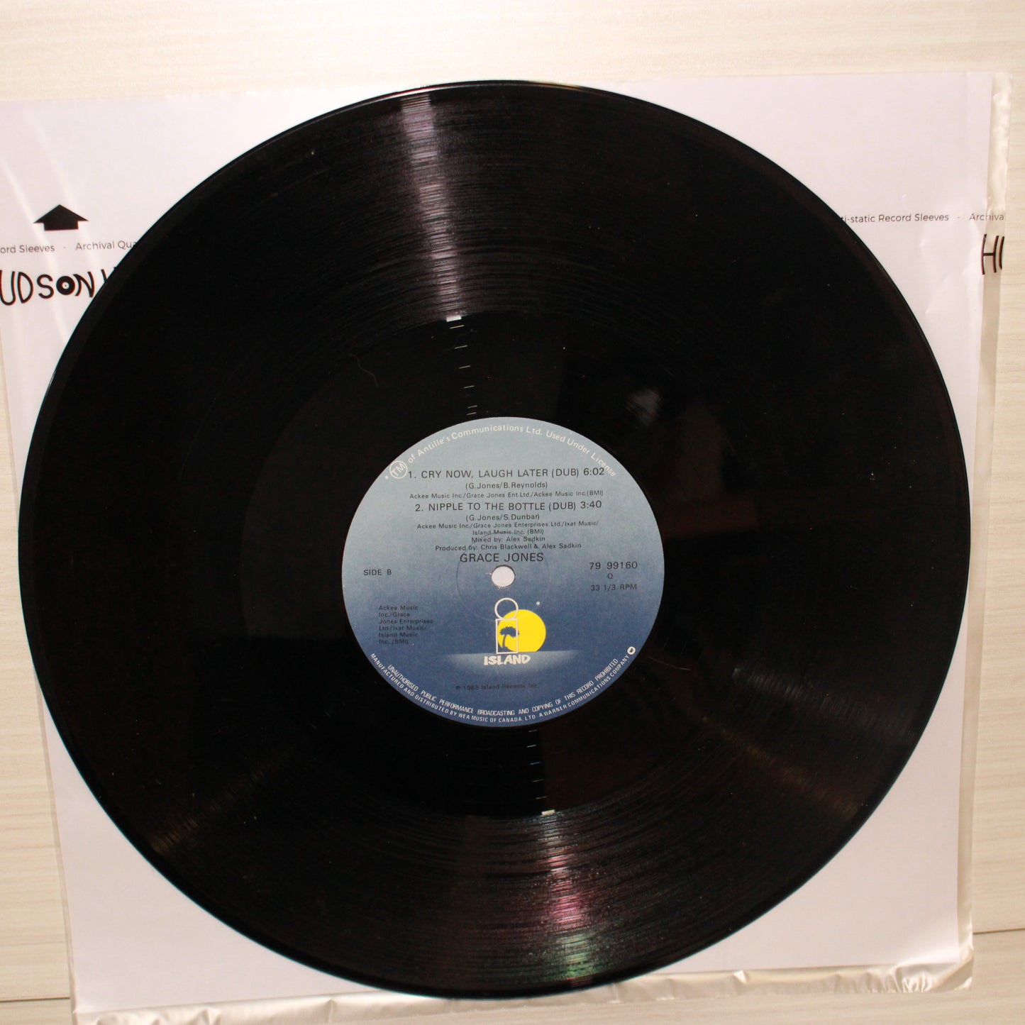 Grace Jones : Cry Now, Laugh Later (12",33 ⅓ RPM)