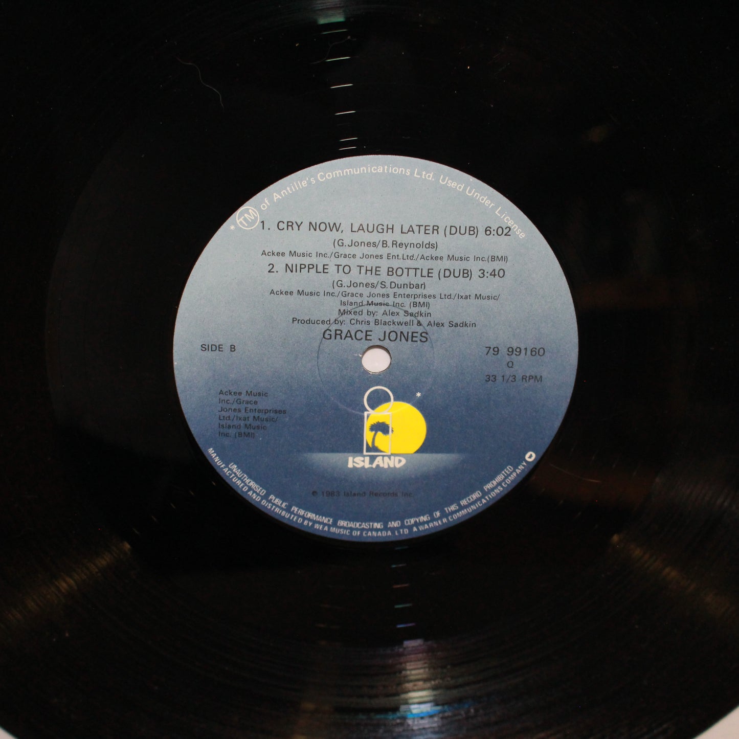 Grace Jones : Cry Now, Laugh Later (12",33 ⅓ RPM)
