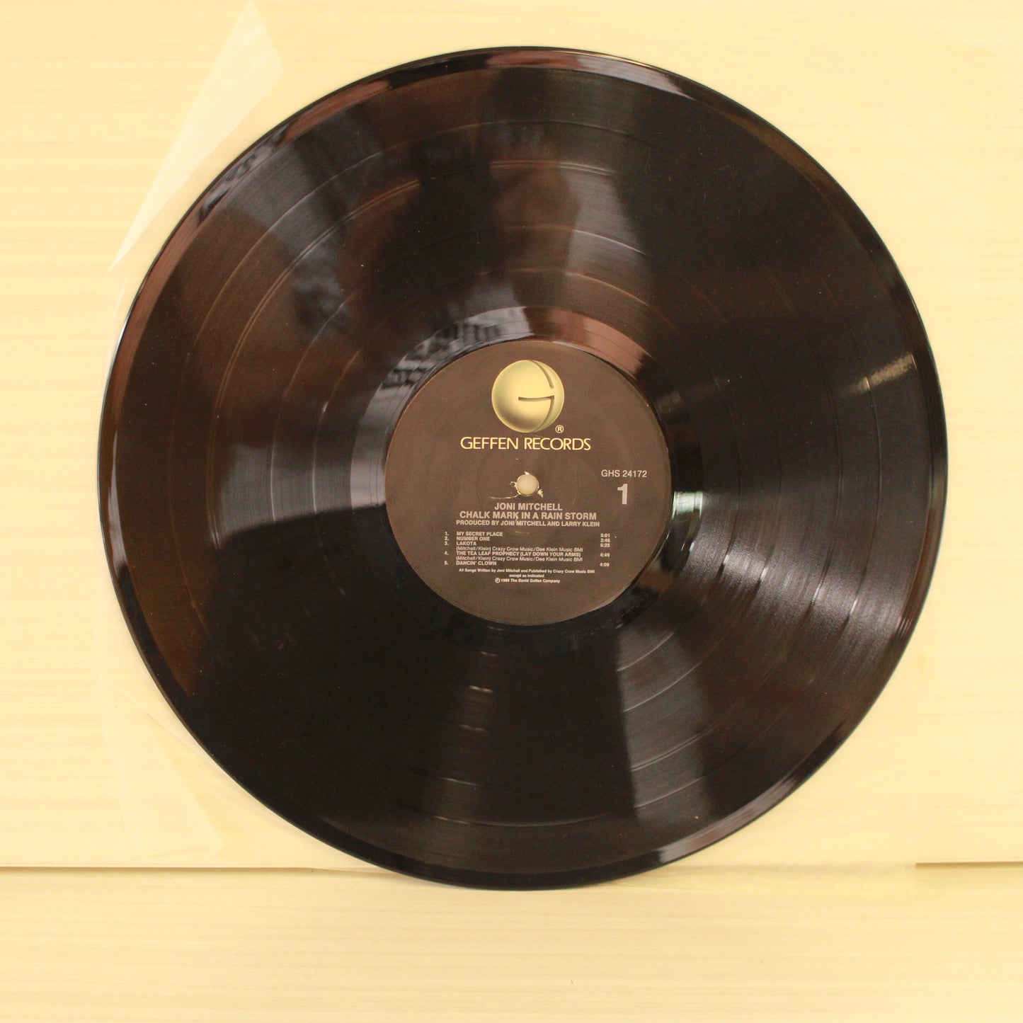 Joni Mitchell : Chalk Mark In A Rain Storm (LP,Album,Stereo)