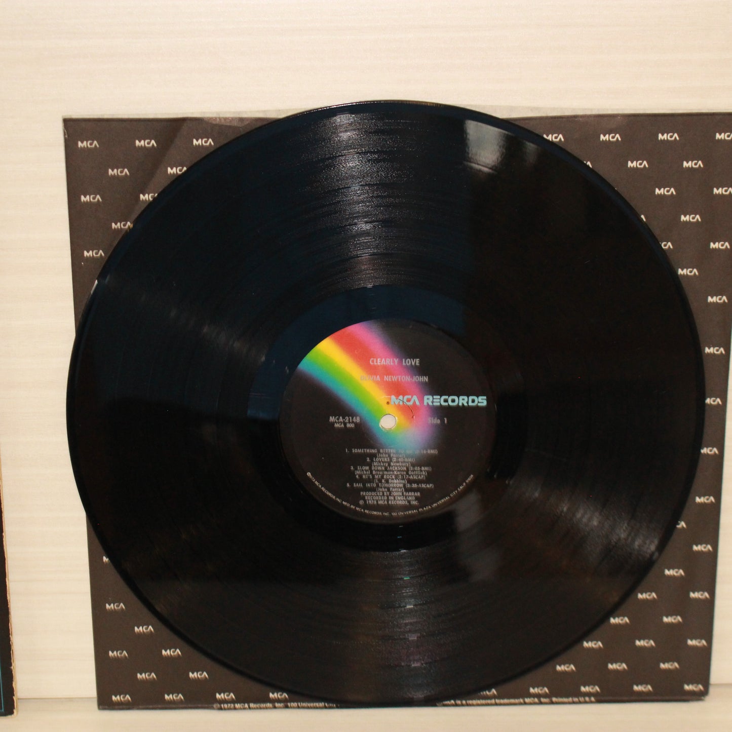 Olivia Newton-John : Clearly Love (LP)