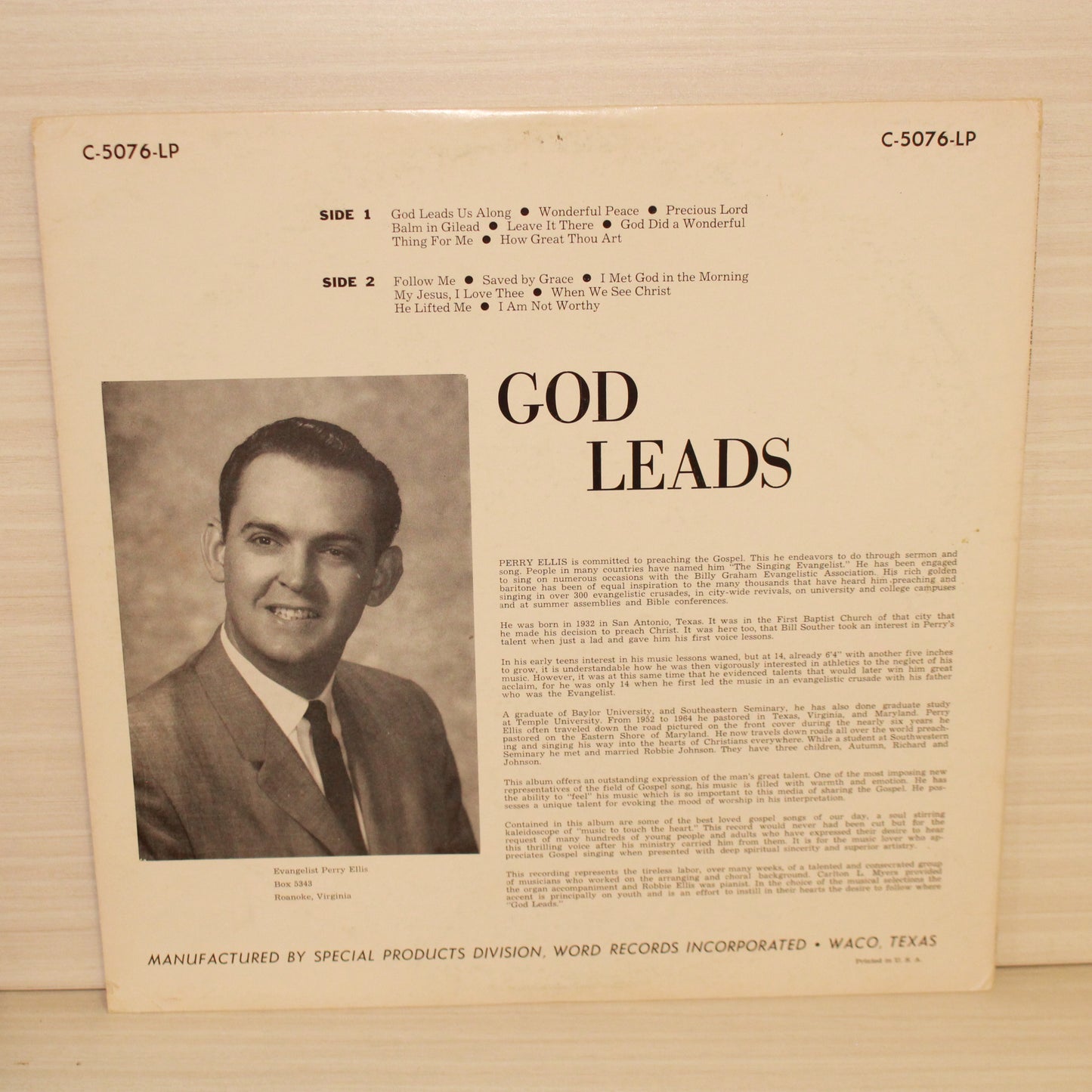 Perry Ellis : God Leads His Children Along (LP,Album)