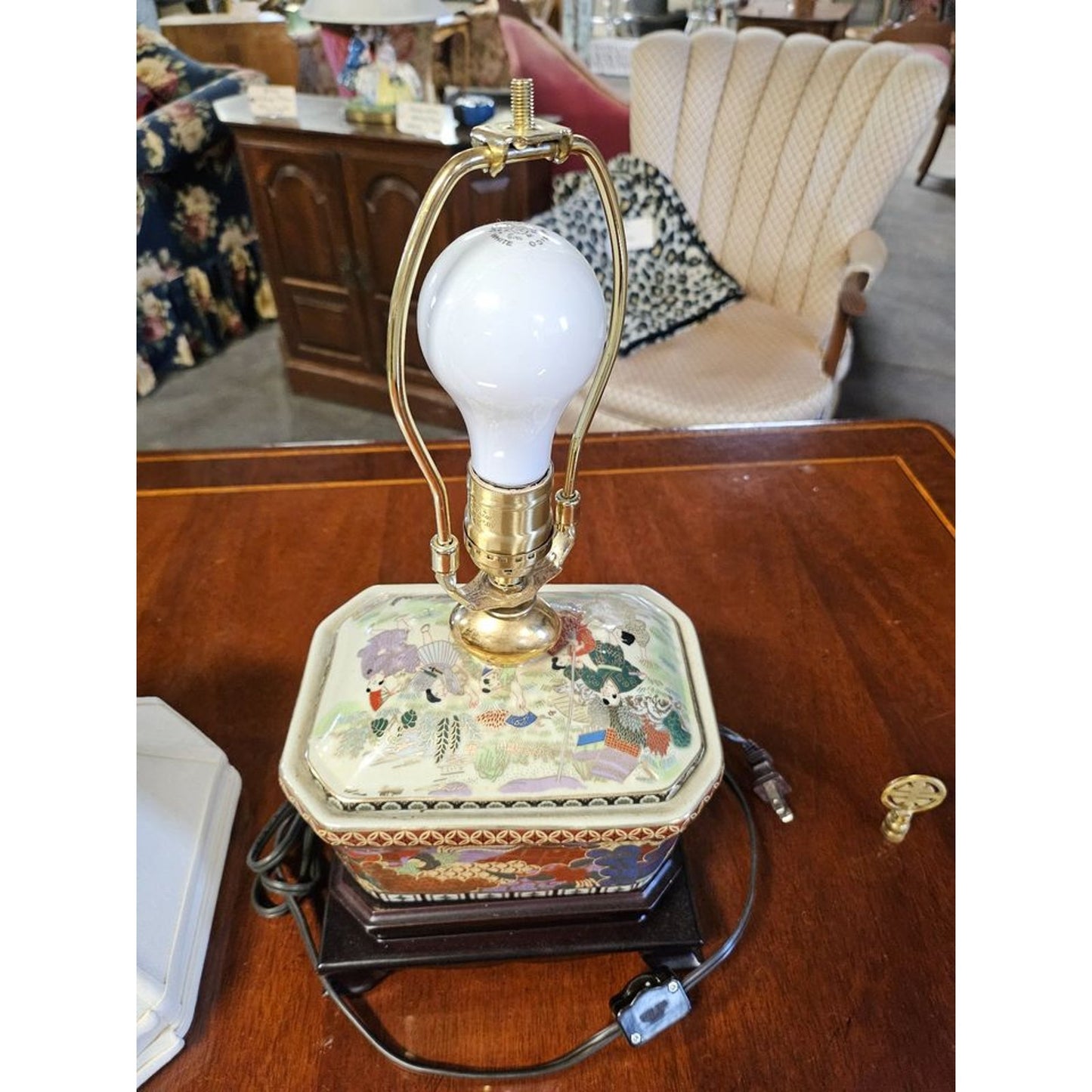 Vintage Hand Painted Porcelain Chinese Candy Box Lamp