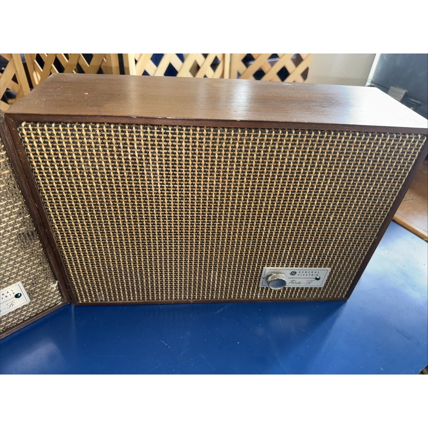 Vintage GE Porta-Fi SP-20B Wireless Amplified Speaker – Powers On