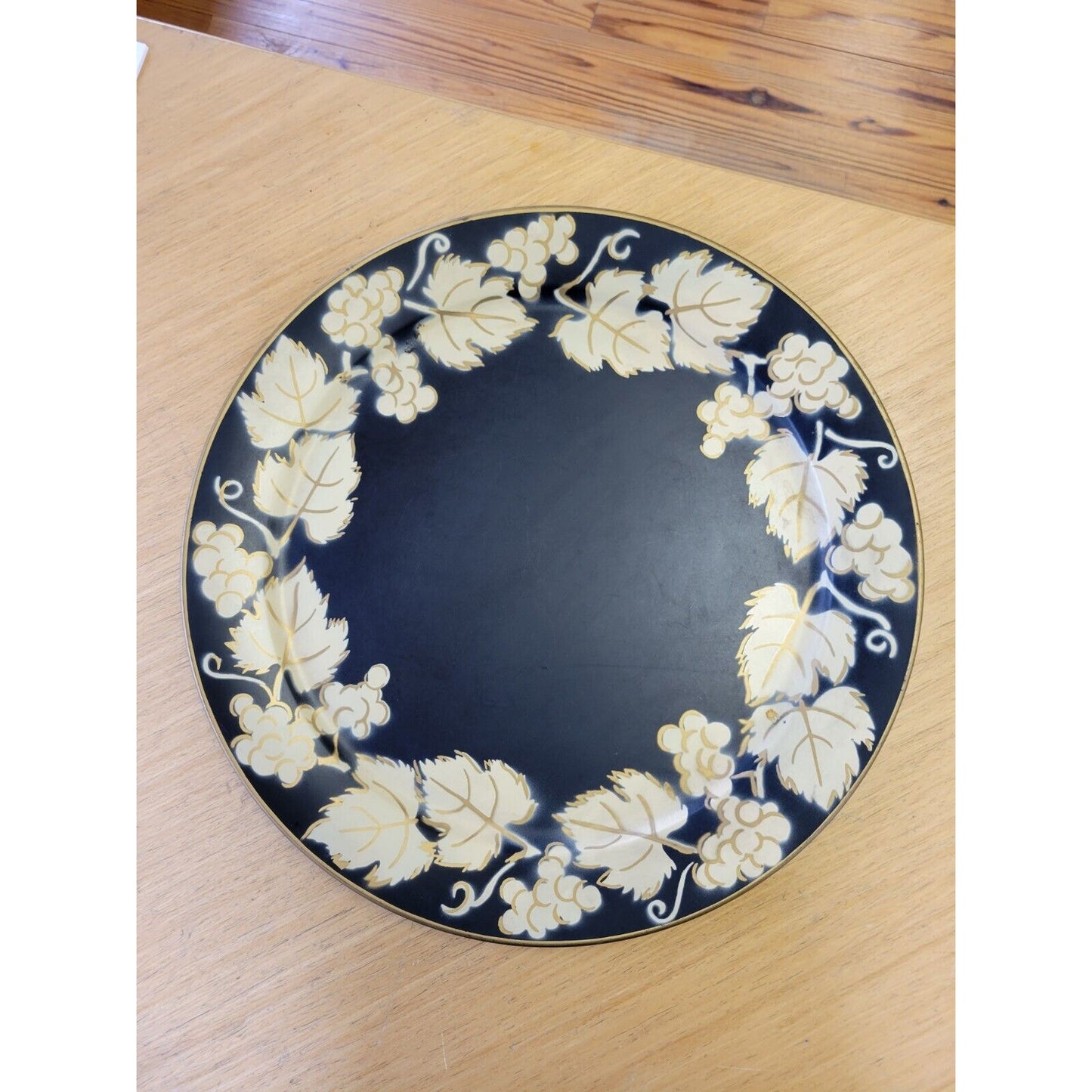 Vintage 19" Metal Social Supper Tray