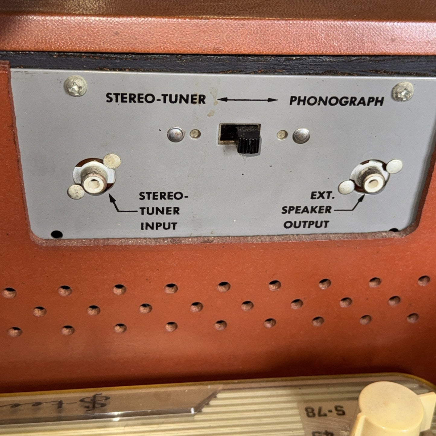 Steelman 4A32T 1959 Tube Phonograph Console – 3 Tubes, 4-Speed Changer, Tested