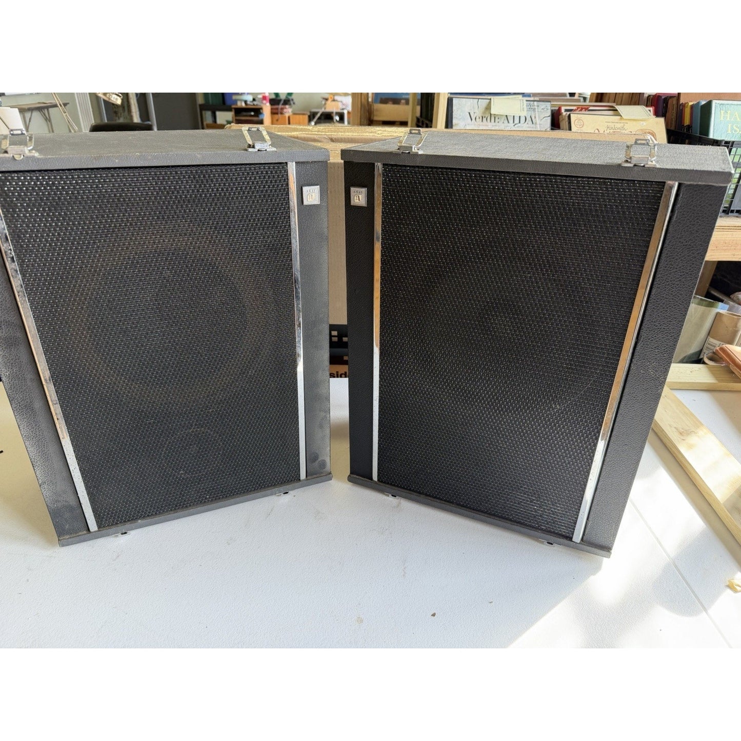 Akai SS‑110 Stereophonic 2‑Way Portable Speakers 8 Ohm 10W Vintage Untested