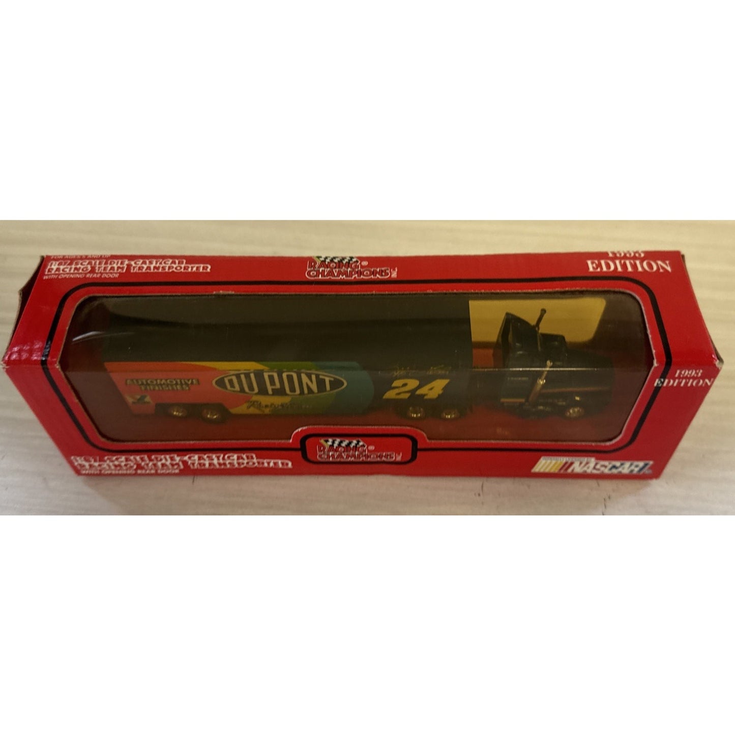 1993 Racing Champions 1:87 Jeff Gordon Diecast NASCAR Hauler – Vintage NIB