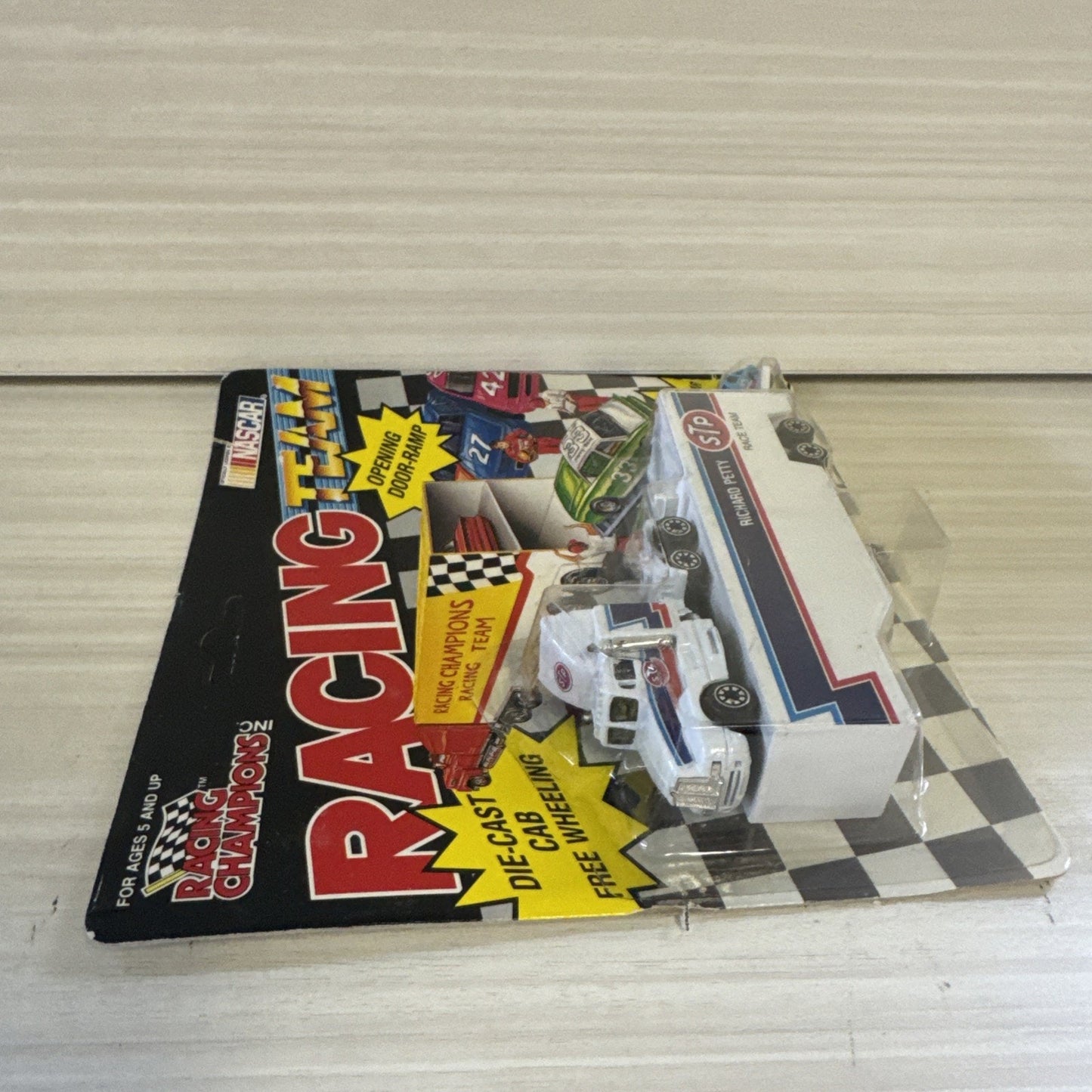 1990 Racing Champions 1:64 Richard Petty #43 STP Transporter – NIB NASCAR