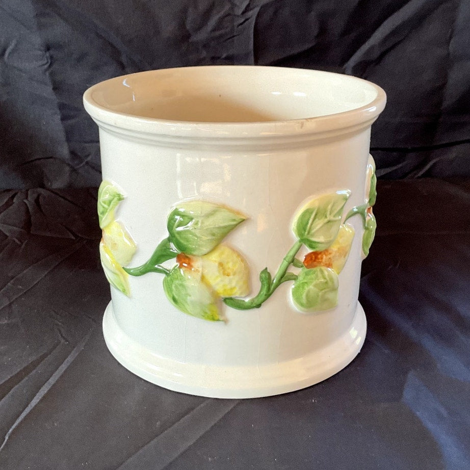 Vintage Jay div of Andrea by Sadek Ceramic Pot