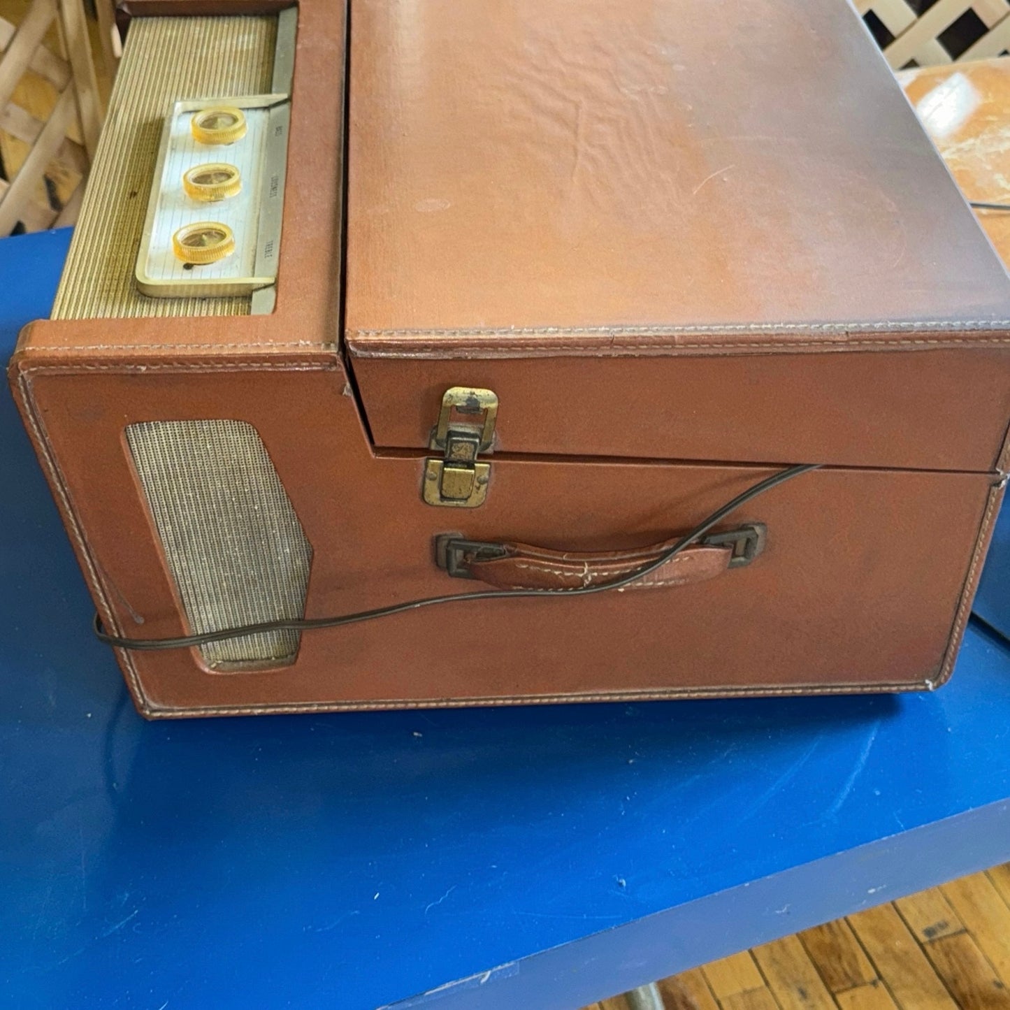 Steelman 4A32T 1959 Tube Phonograph Console – 3 Tubes, 4-Speed Changer, Tested