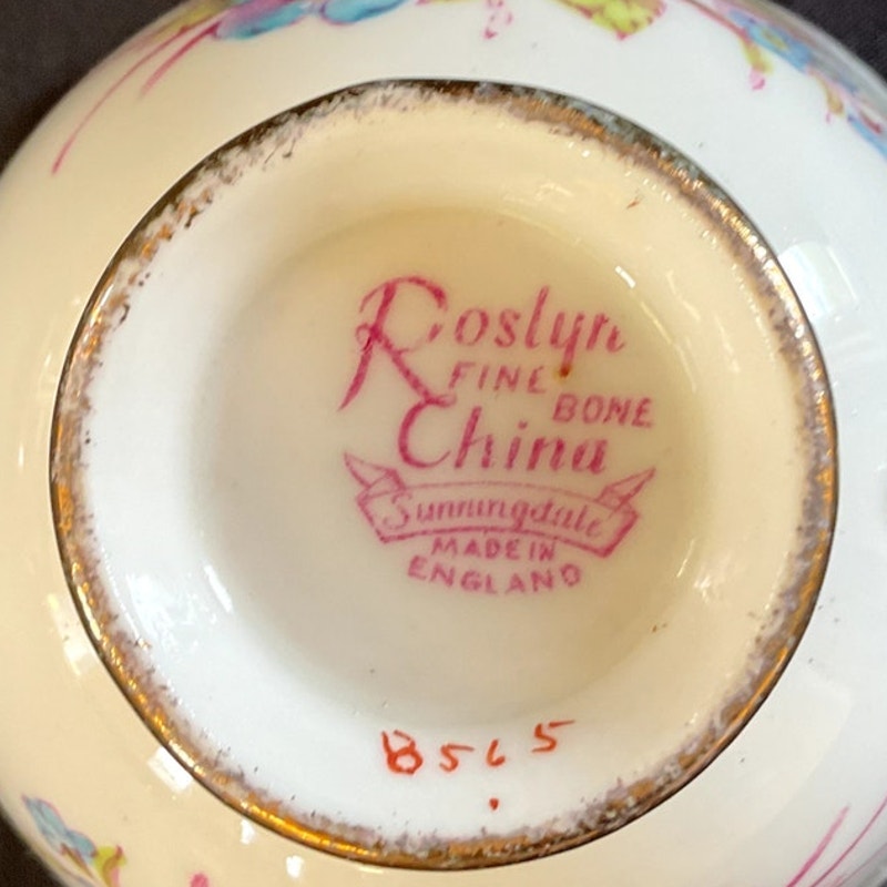 Roslyn Bone China Sunningdale Hand Painted Cups & Saucers - Set of 9 + 2 cups