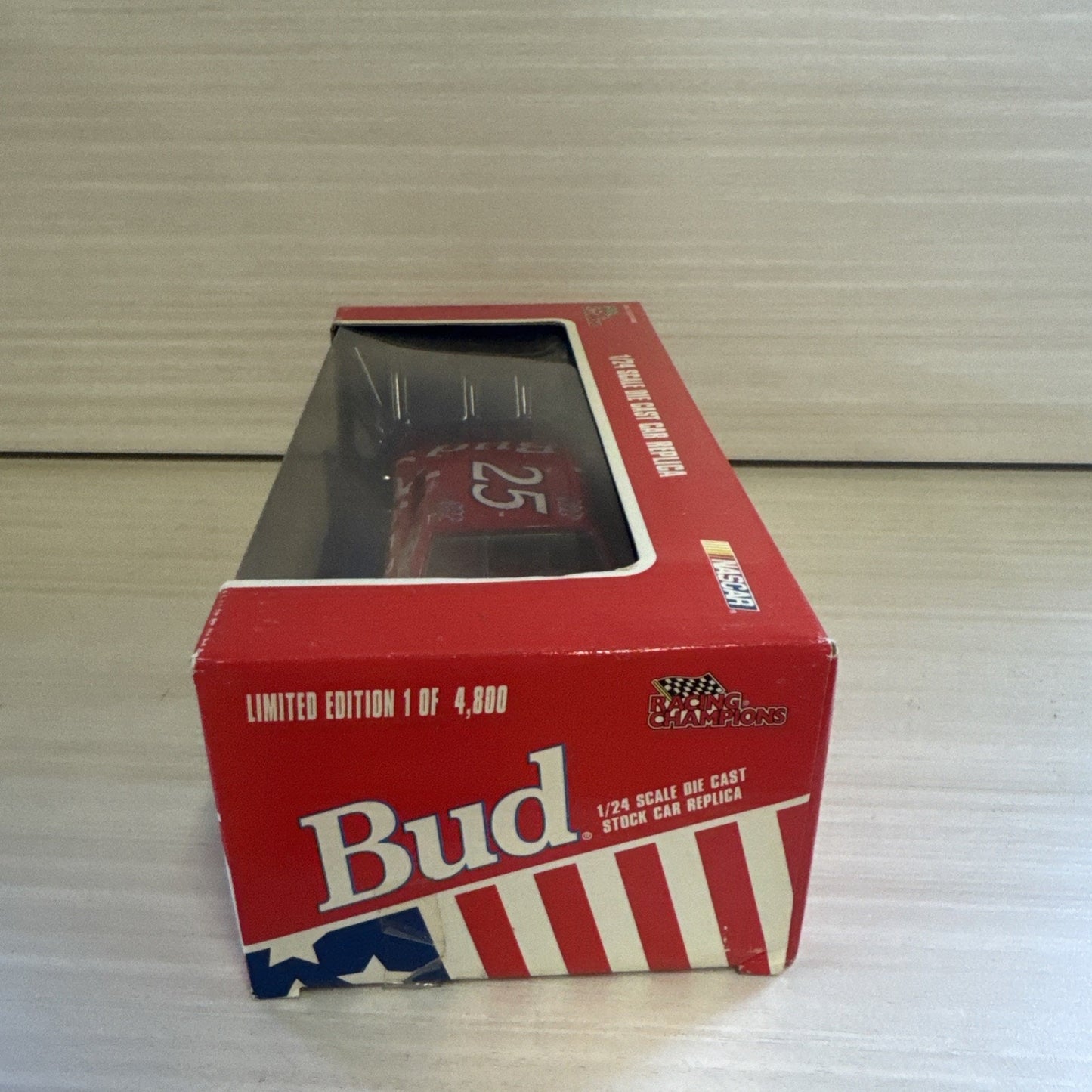 1996 Racing Champions 1:24 Ken Schrader #25 Budweiser Monte Carlo – NIB NASCAR