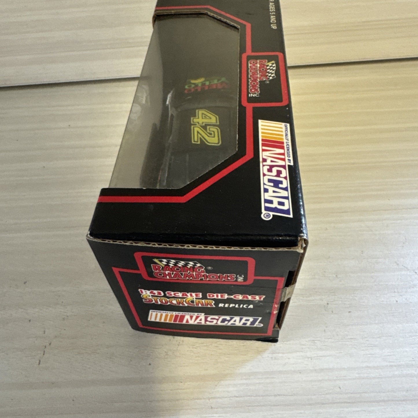 1991 Racing Champions #42 Mello Yello Pontiac 1:43 NASCAR Diecast Rusty Wallace