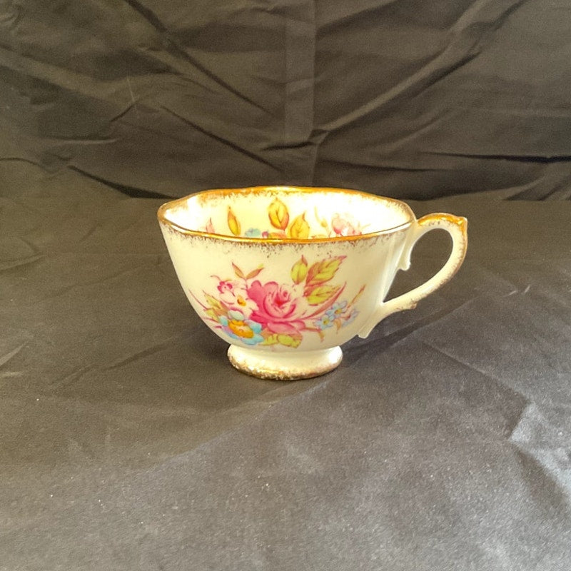 Roslyn Bone China Sunningdale Hand Painted Cups & Saucers - Set of 9 + 2 cups