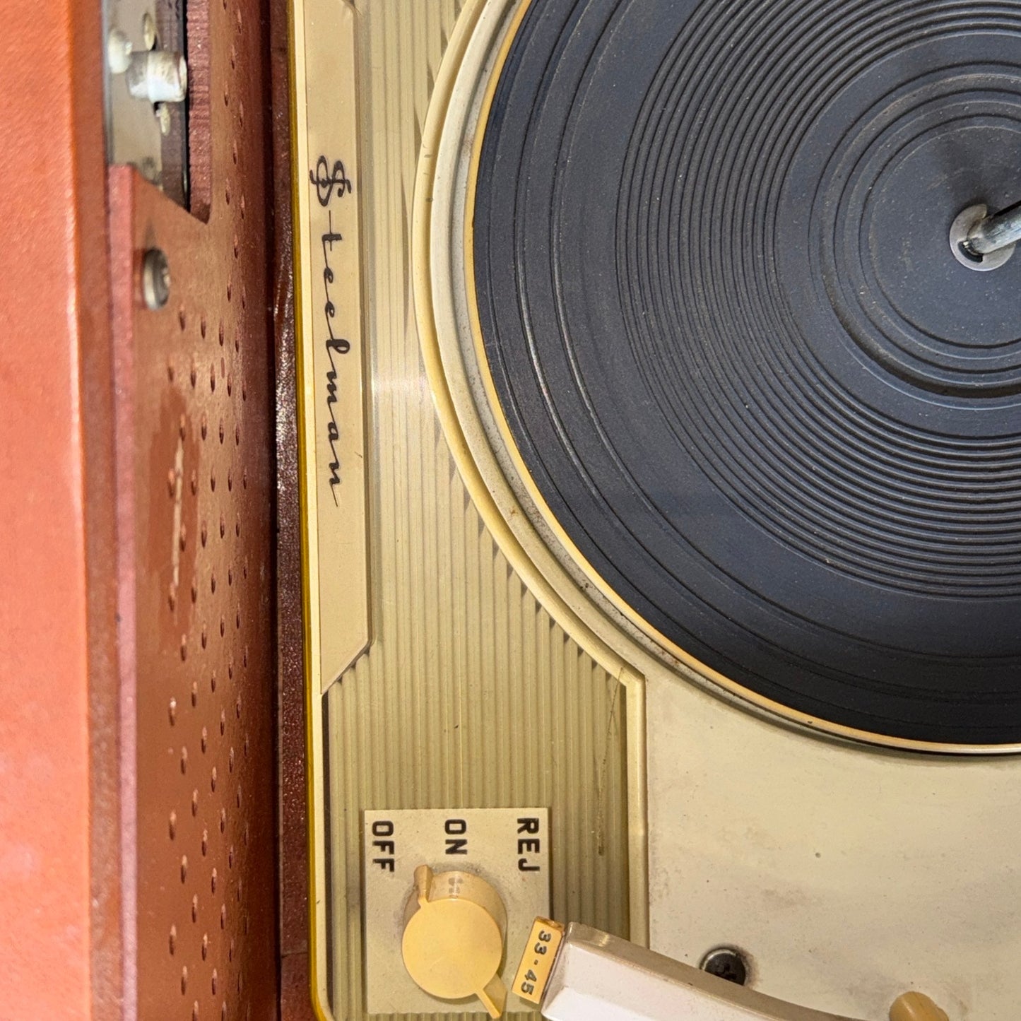 Steelman 4A32T 1959 Tube Phonograph Console – 3 Tubes, 4-Speed Changer, Tested