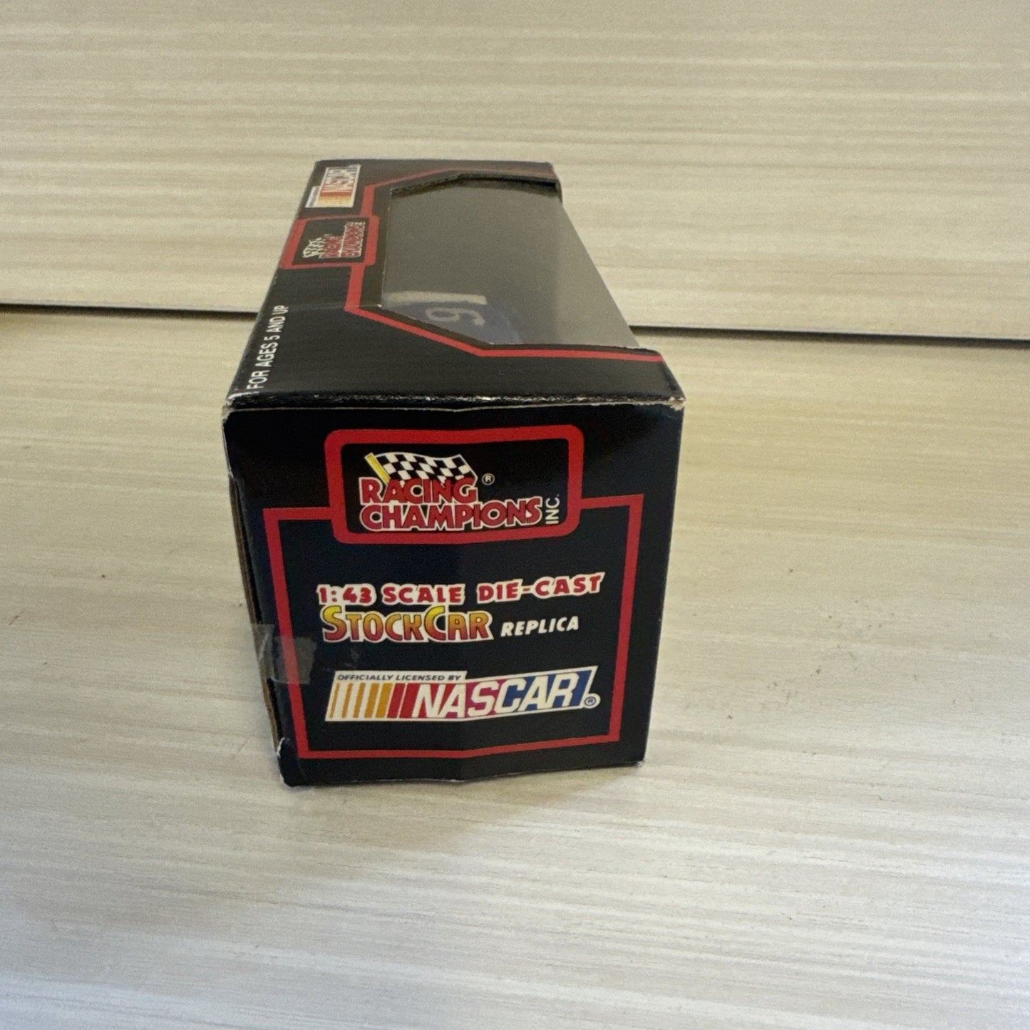 1991 Racing Champions 1:43 #9 Bill Elliott Melling Diecast Stock Car NIB NASCAR
