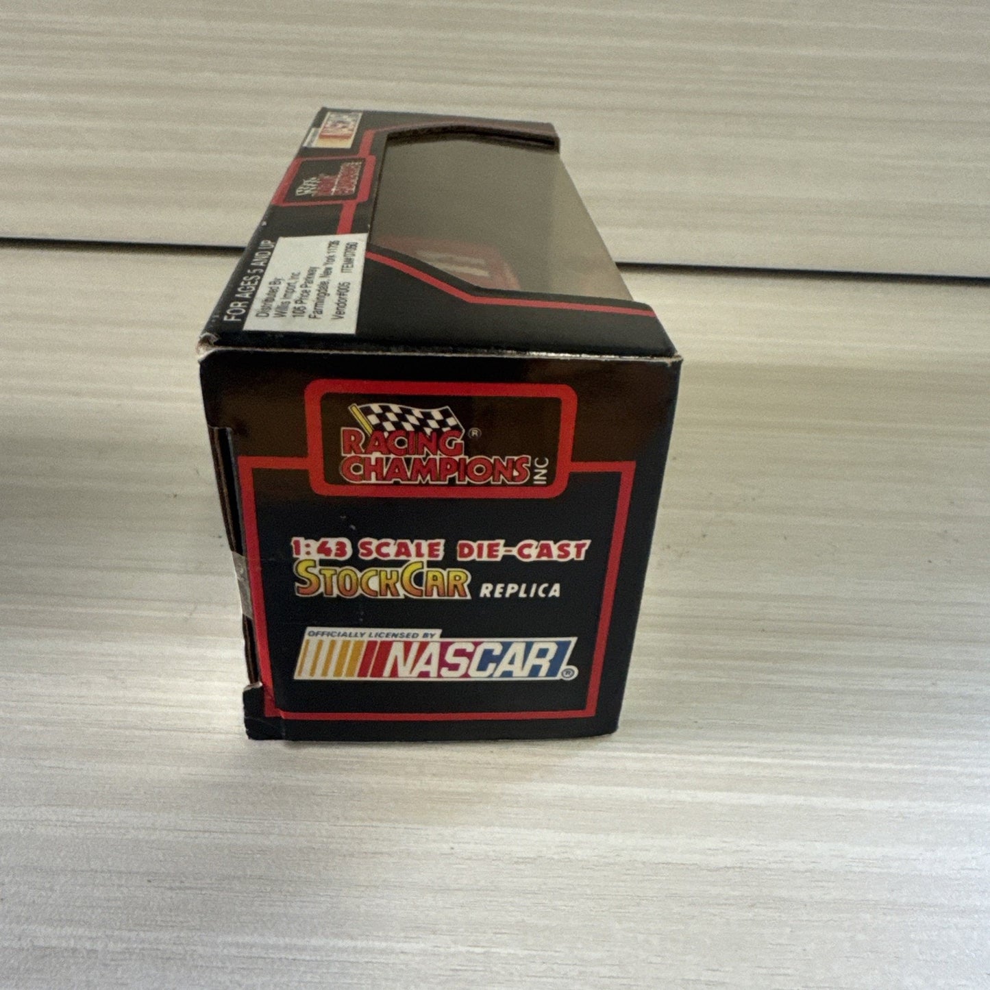 1992 Racing Champions 1:43 Bill Elliott #11 Diecast NASCAR Car – NIB Vintage