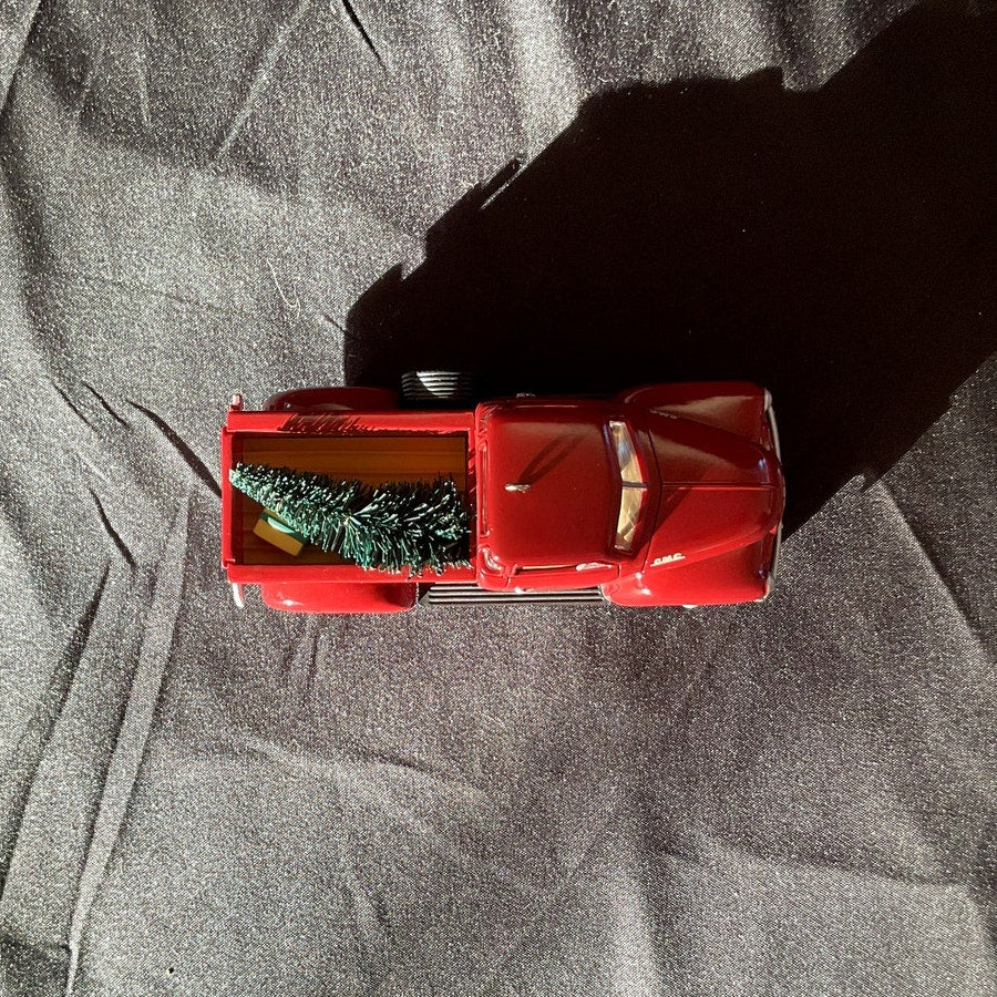 Hallmark 1953 GMC Truck 1997 Ornament
