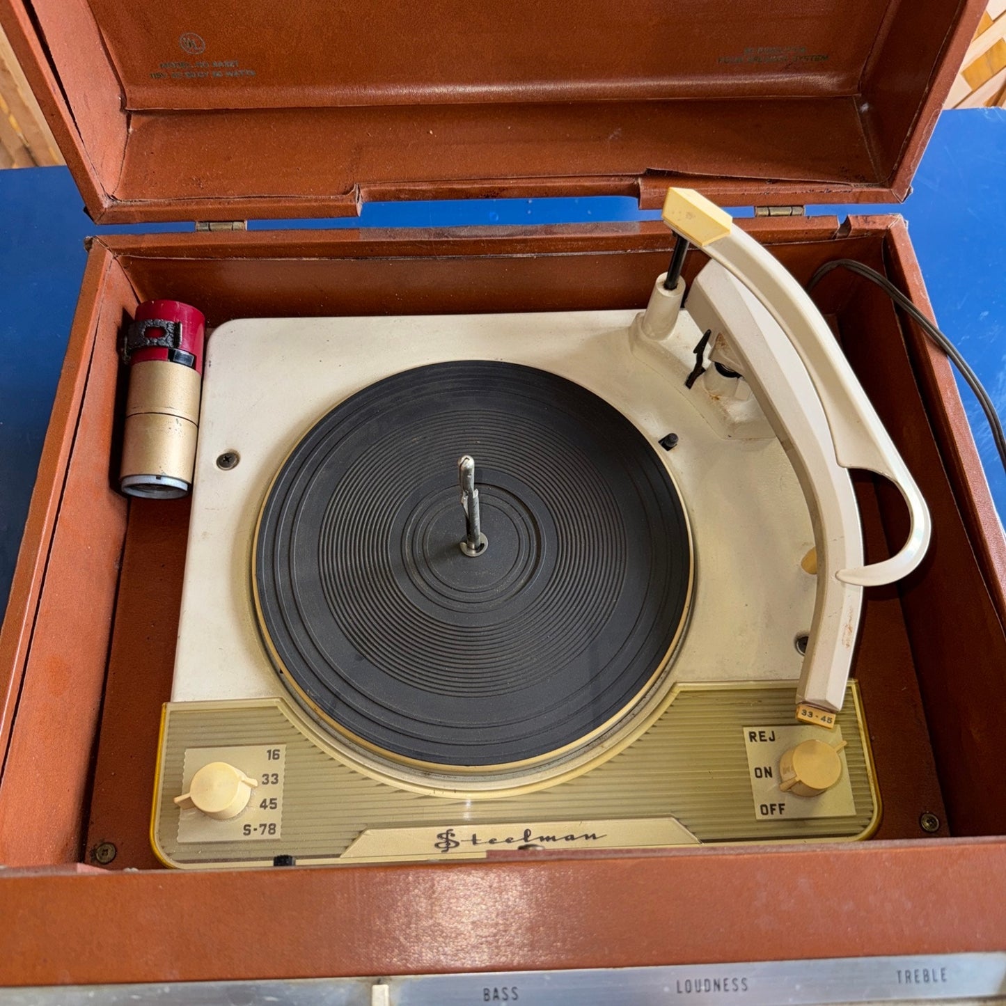 Steelman 4A32T 1959 Tube Phonograph Console – 3 Tubes, 4-Speed Changer, Tested