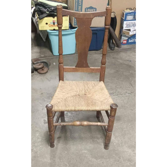 Vintage Farmhouse Style Fiddle Back Rush Seat Chair