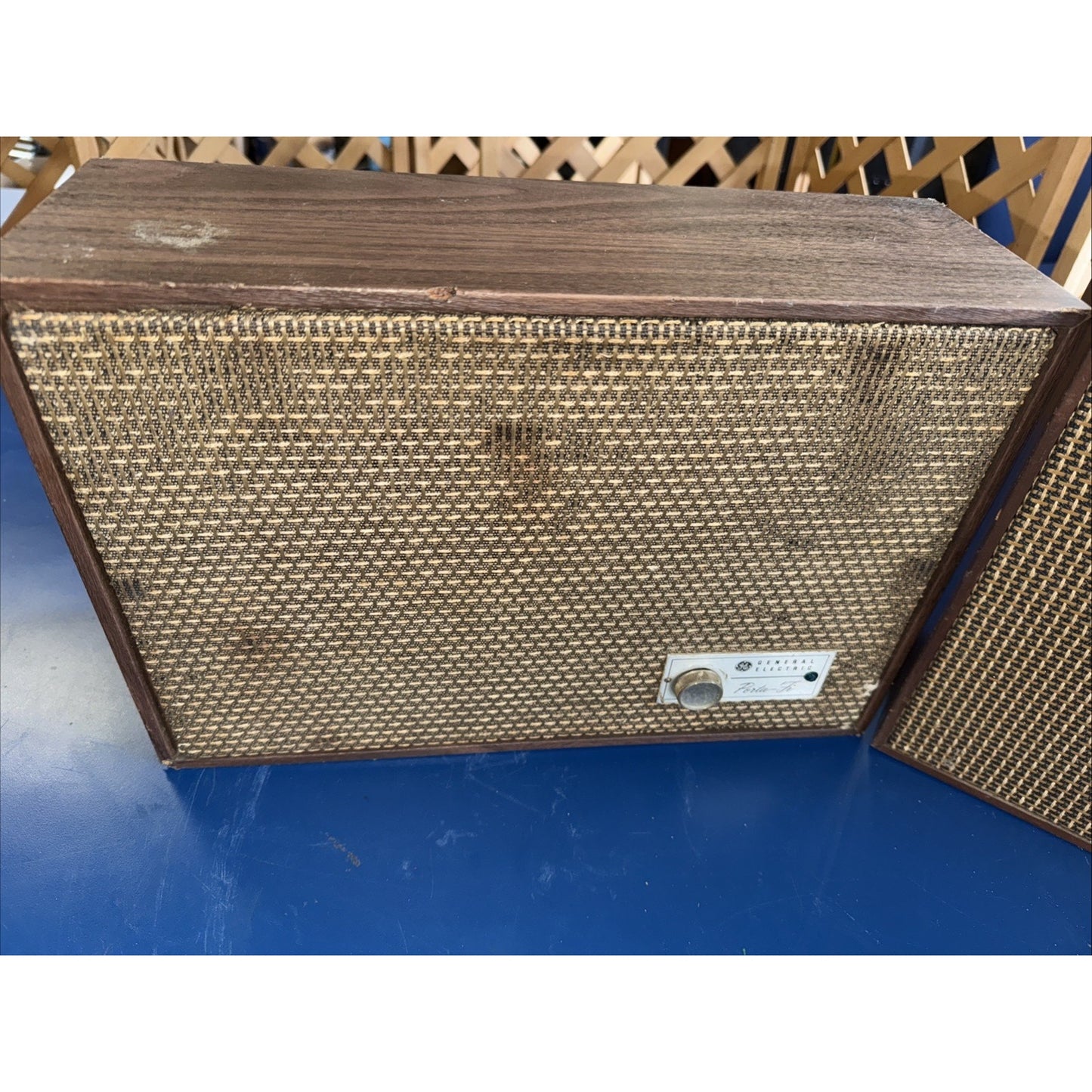 Vintage GE Porta-Fi SP-20B Wireless Amplified Speaker – Powers On