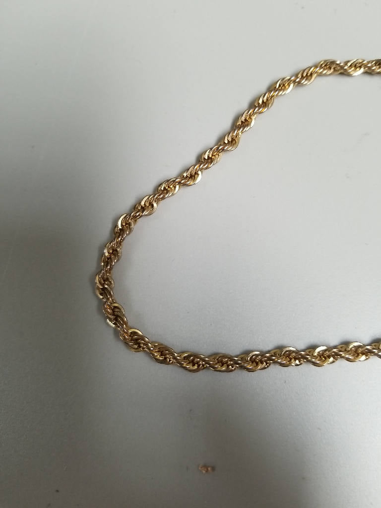 Stunning Vintage Gold Tone Rope Chain Necklace 24 Inch