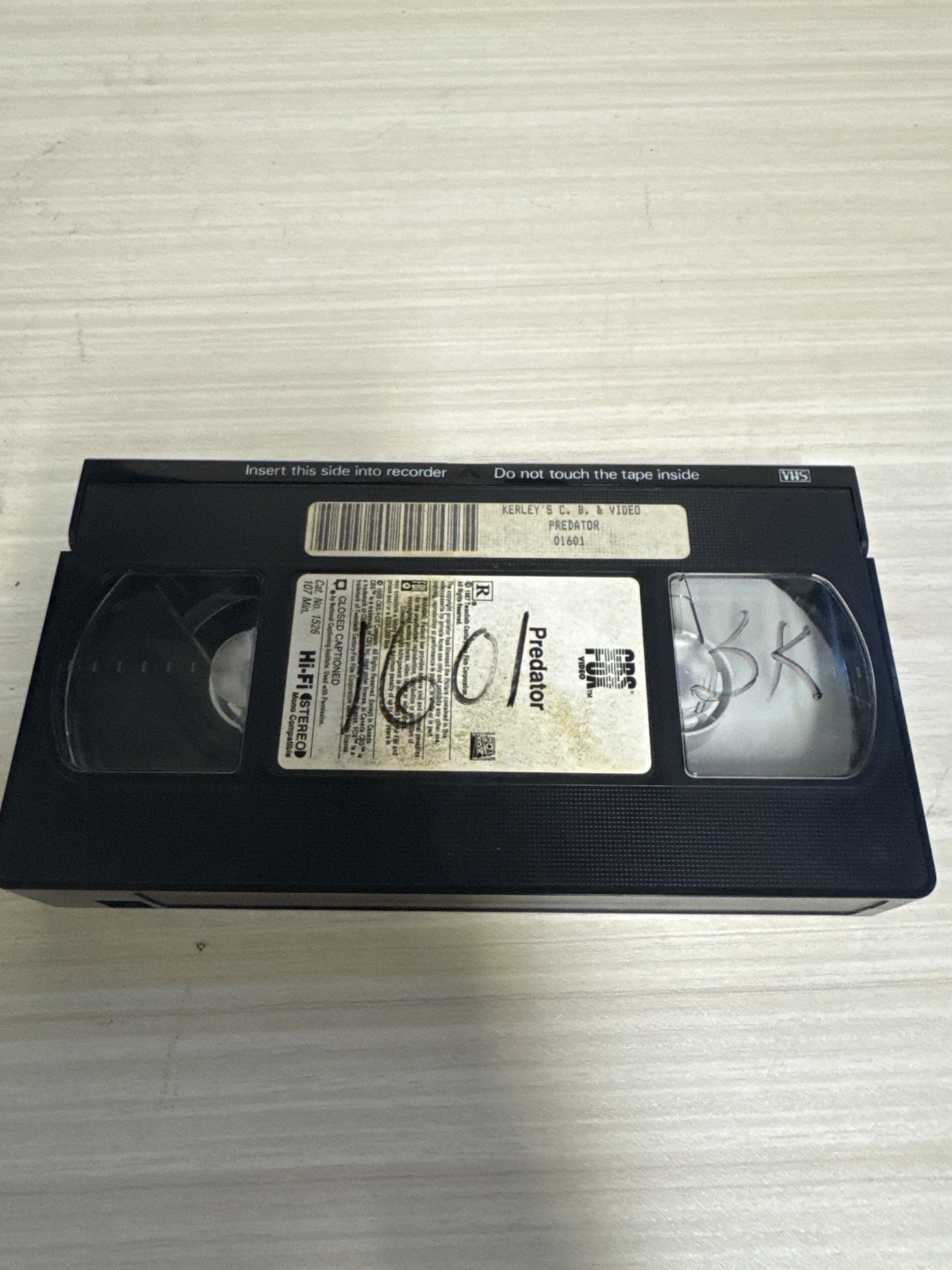 Predator (VHS, 1987) Arnold Schwarzenegger CBS/Fox Video Acceptable