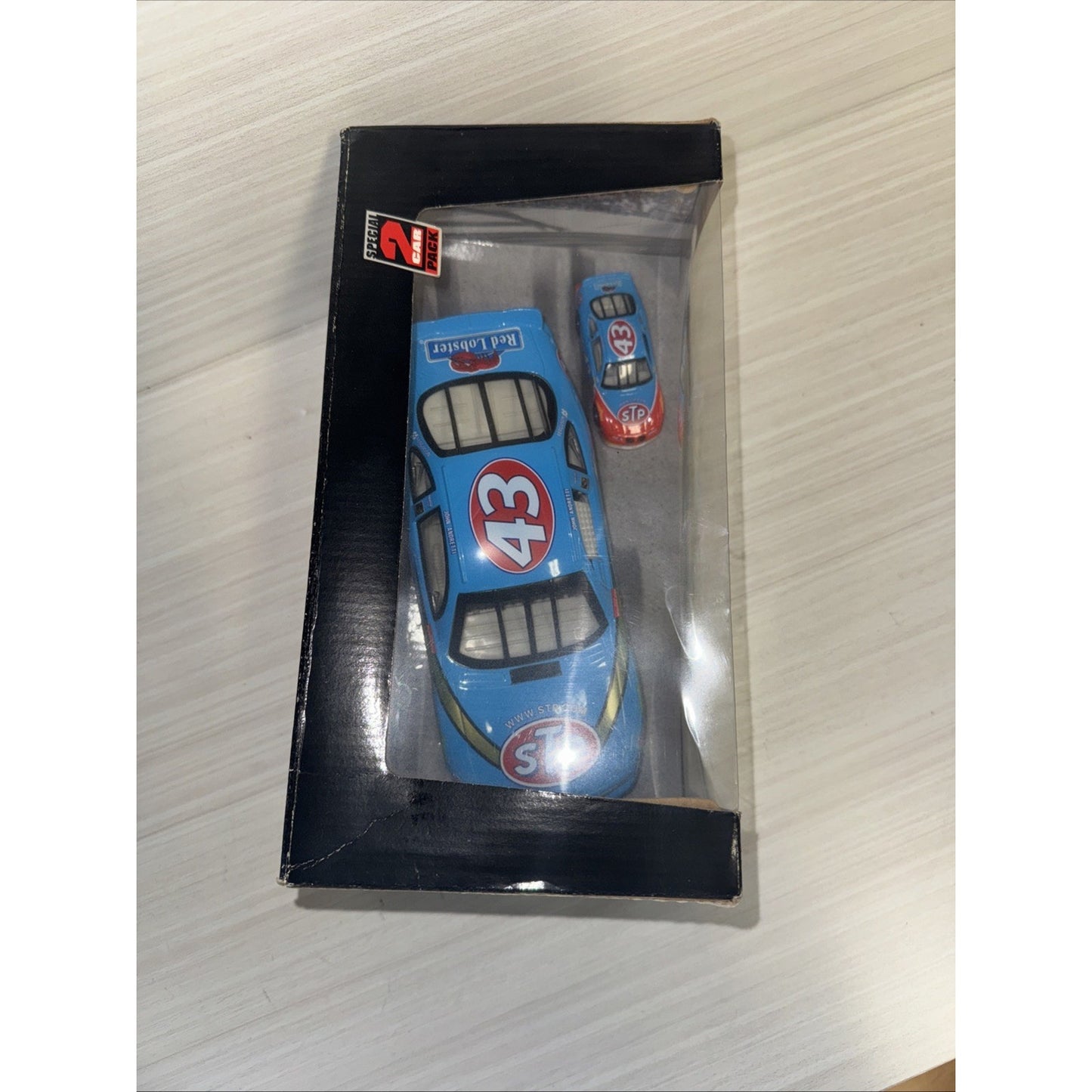 #43 Hot Wheels Richard Petty 1998 NASCAR DieCast 2 Pack Set RARE