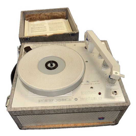 Vintage Newcomb RT-12 C Record Player Portable Turntable Tested