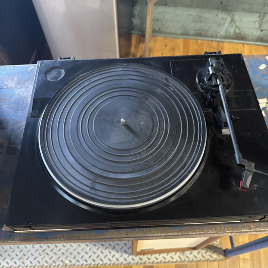 Vintage Fisher MT-883 Belt Drive Turntable – For Parts/Repair