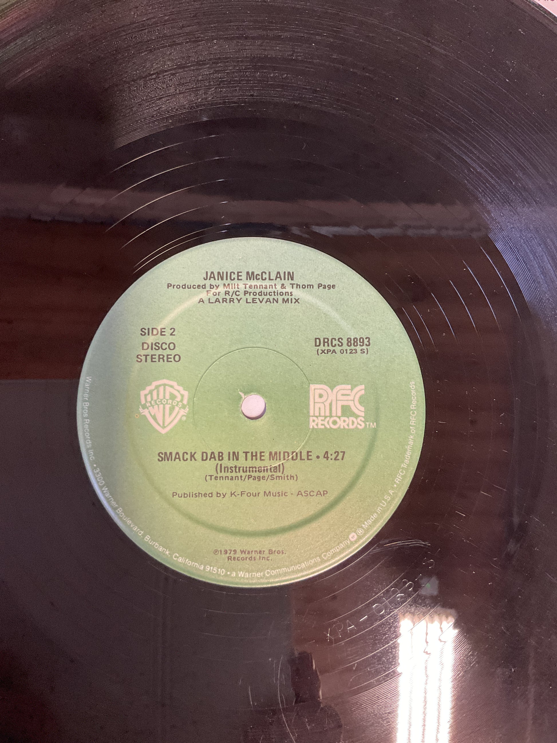 Janice McClain : Smack Dab In The Middle (12",33 ⅓ RPM)
