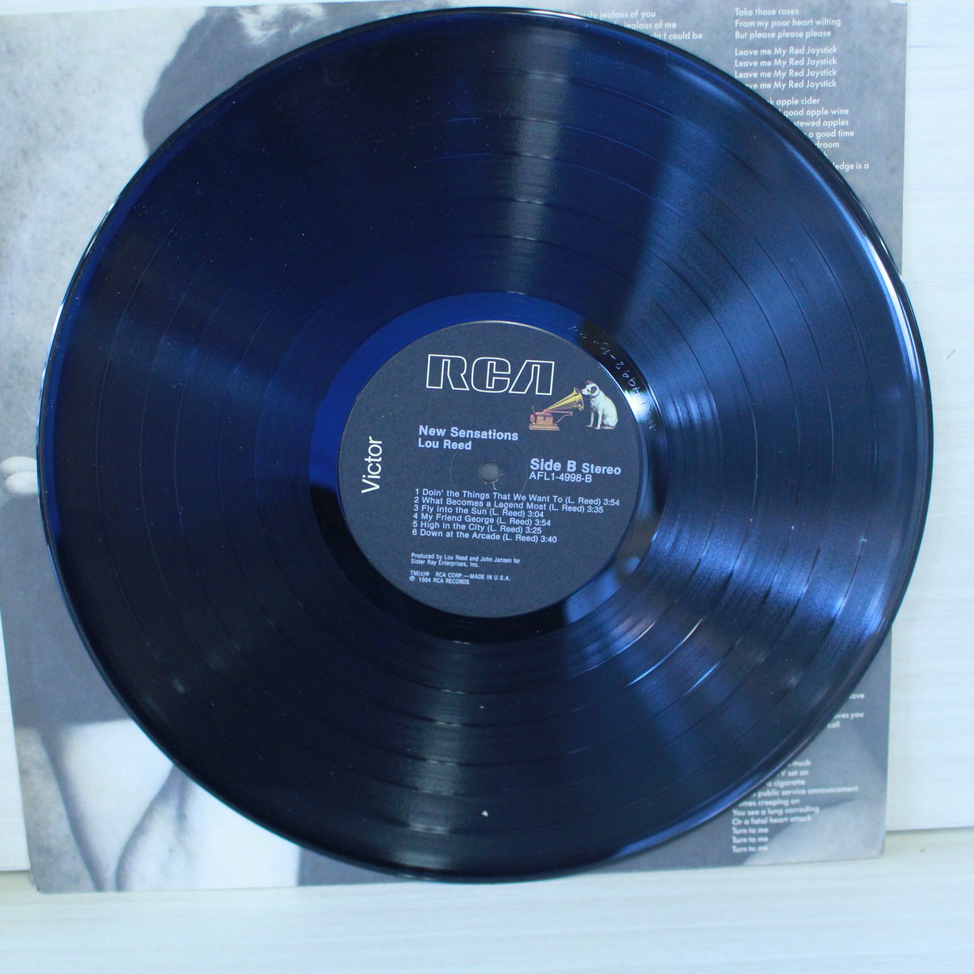 Lou Reed : New Sensations (LP,Album,Stereo)