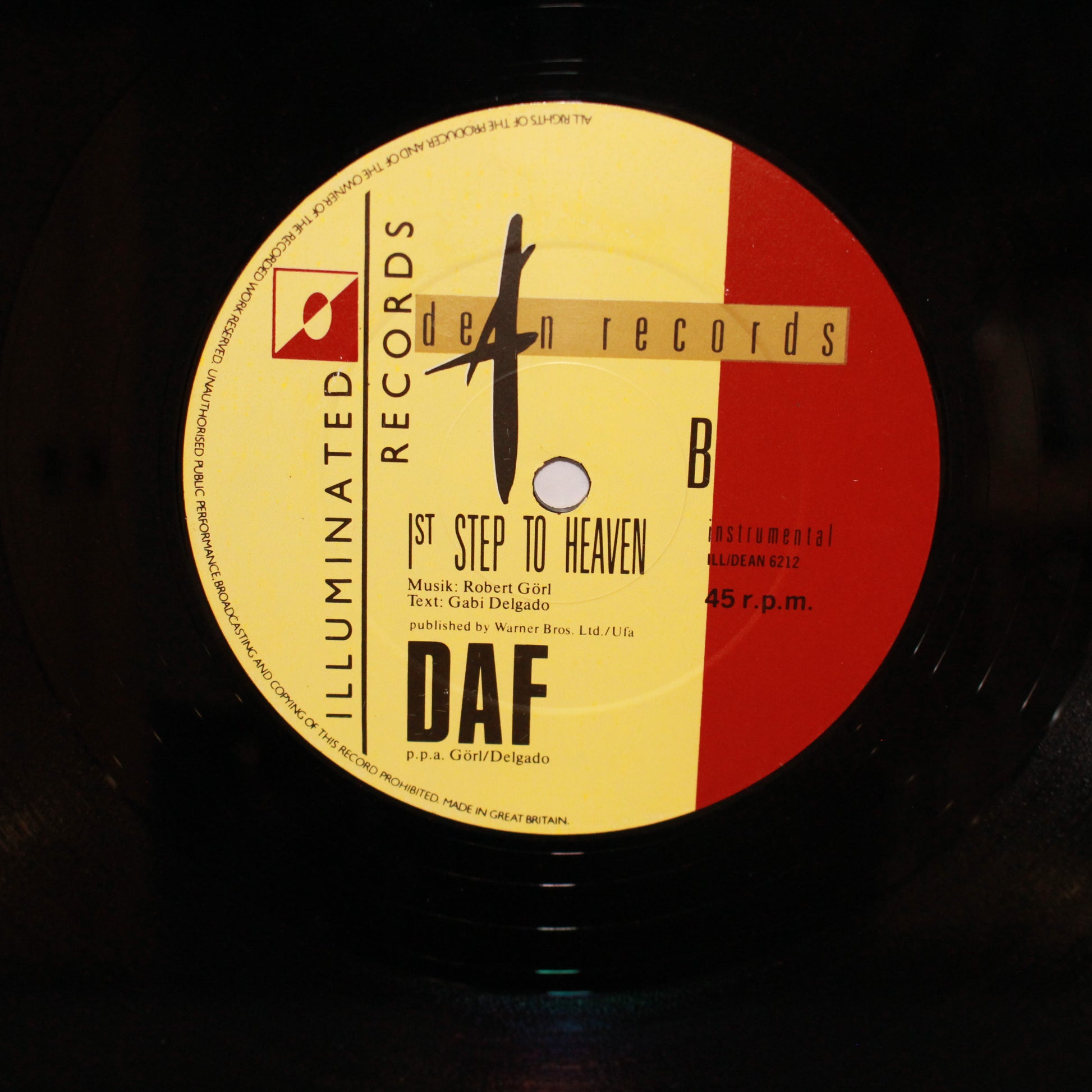 Deutsch Amerikanische Freundschaft : Absolute Body Control (12",45 RPM)