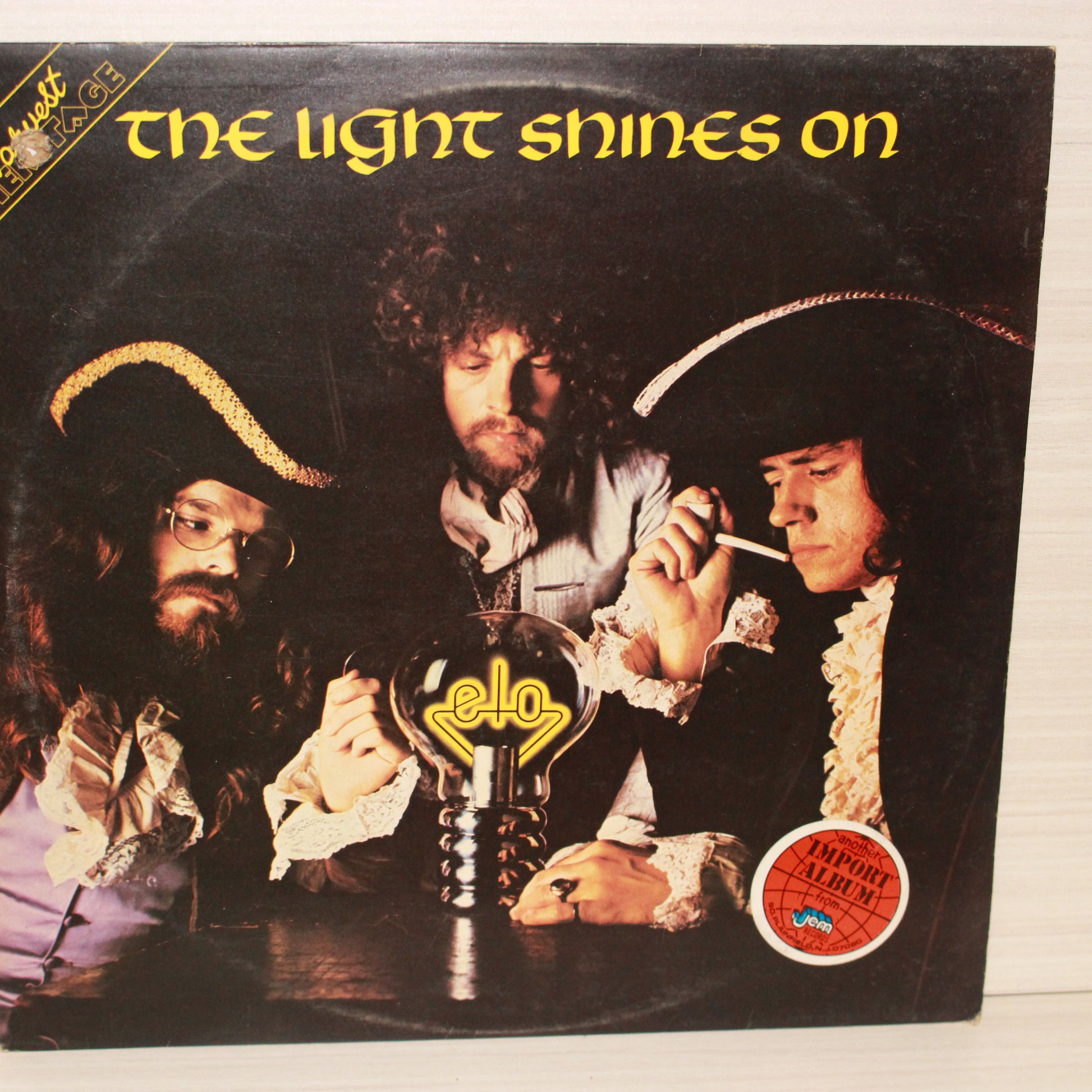 Electric Light Orchestra : The Light Shines On (LP,Compilation,Stereo)