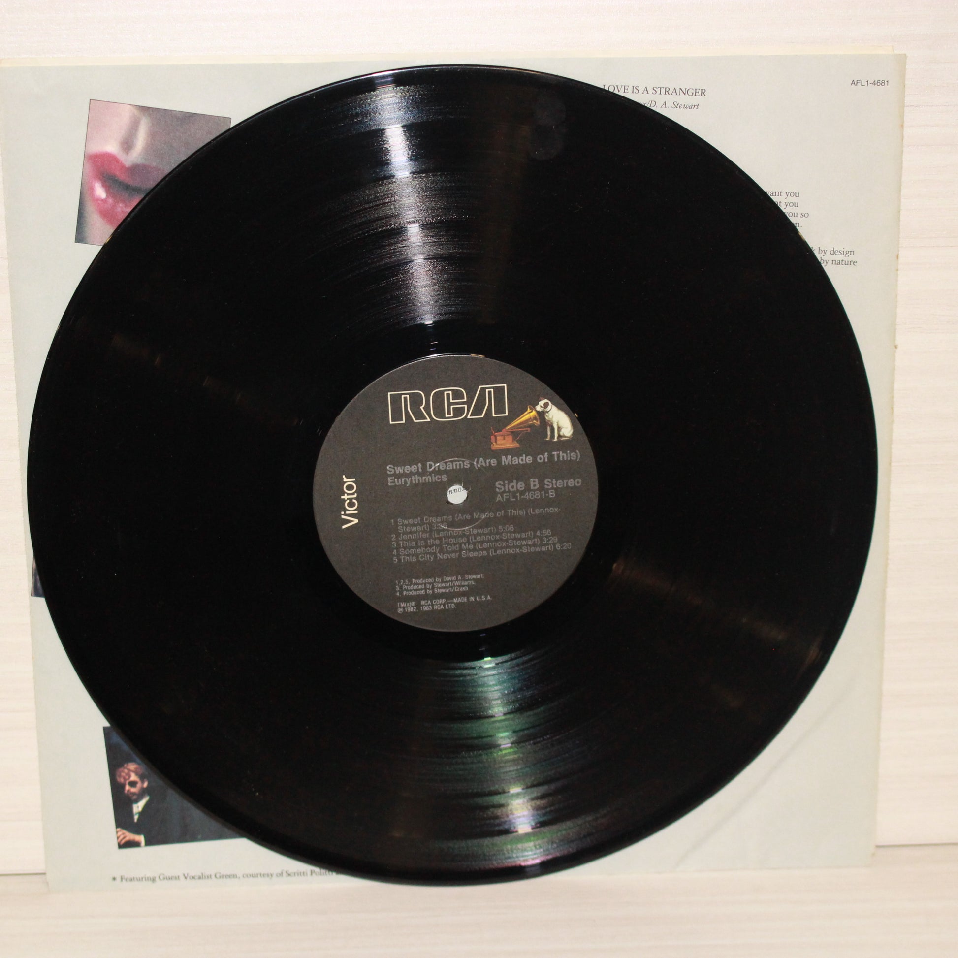 Eurythmics : Sweet Dreams (Are Made Of This) (LP,Album)