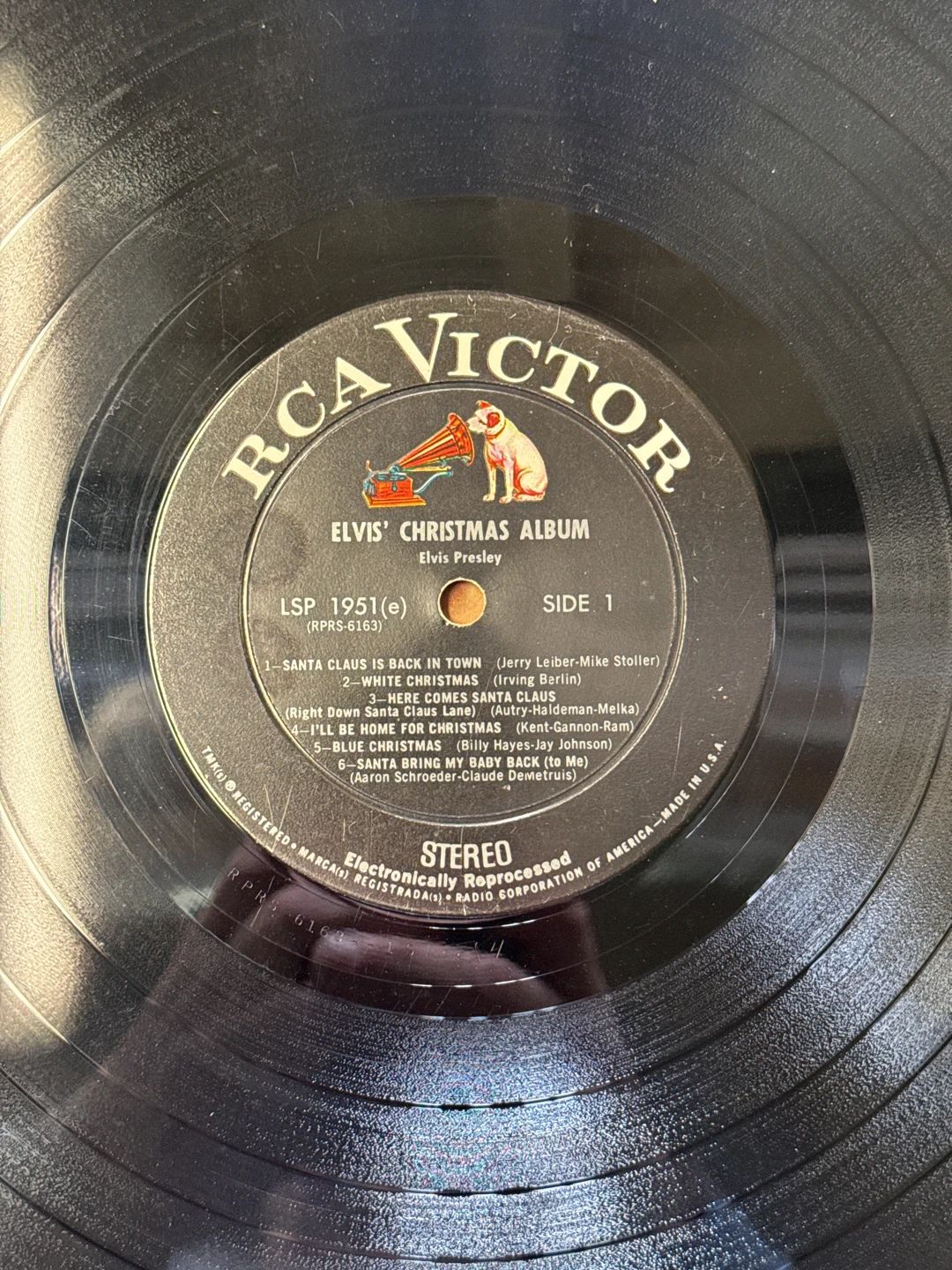 Elvis Presley – Elvis' Christmas Album (1964, RCA Victor)