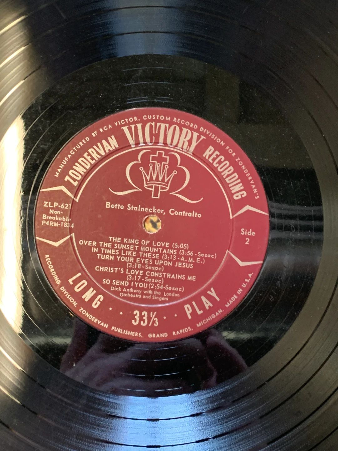 Bette Stalnecker – The King Of Love My Shepherd Is (Rainbow (19))