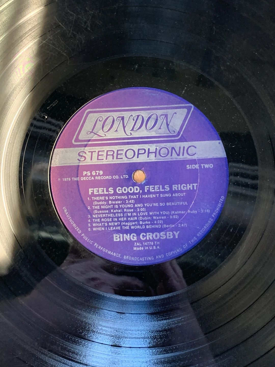 Bing Crosby – Feels Good, Feels Right (1976, London Records)