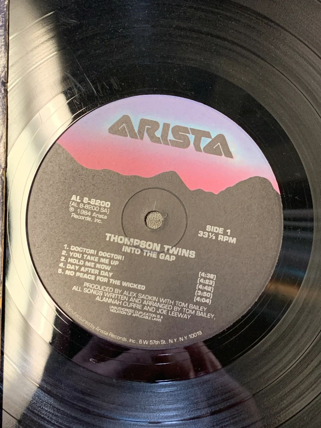 Thompson Twins – Into The Gap (1984, Arista)