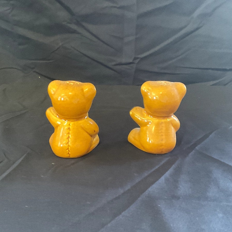 Vintage Weiss Hand Painted Ceramic Salt & Pepper Teddy Bear Shakers - Pair