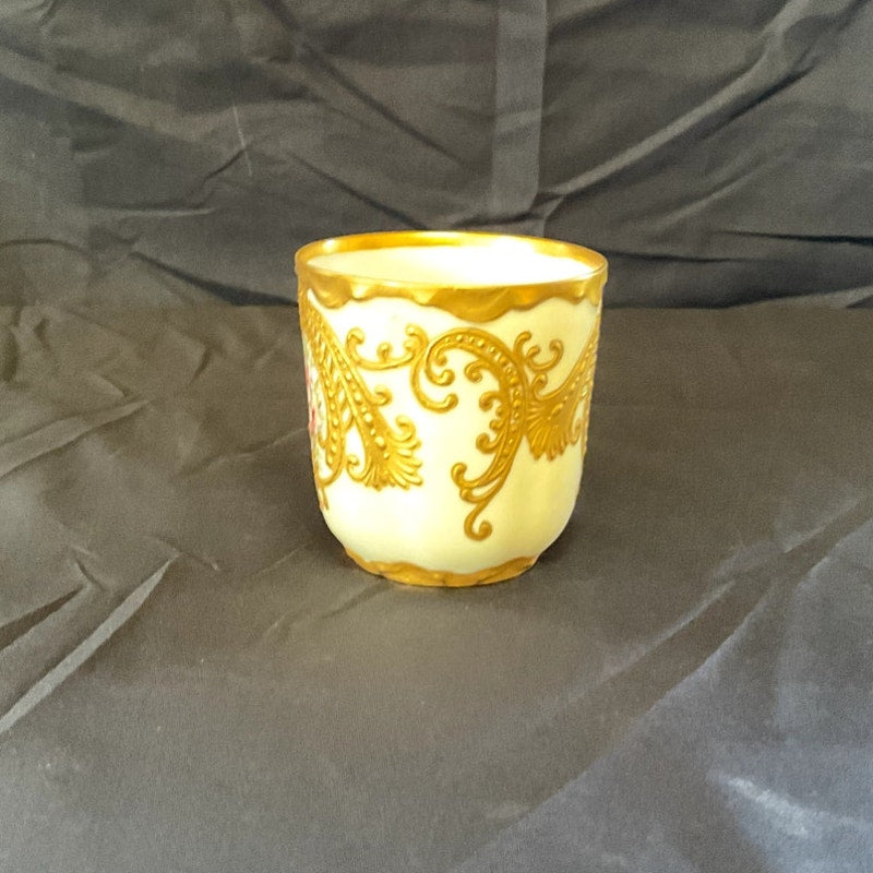 Antique Haviland Raised Gold w/ Hand Painted Floral Pattern Tea cup circa 1900