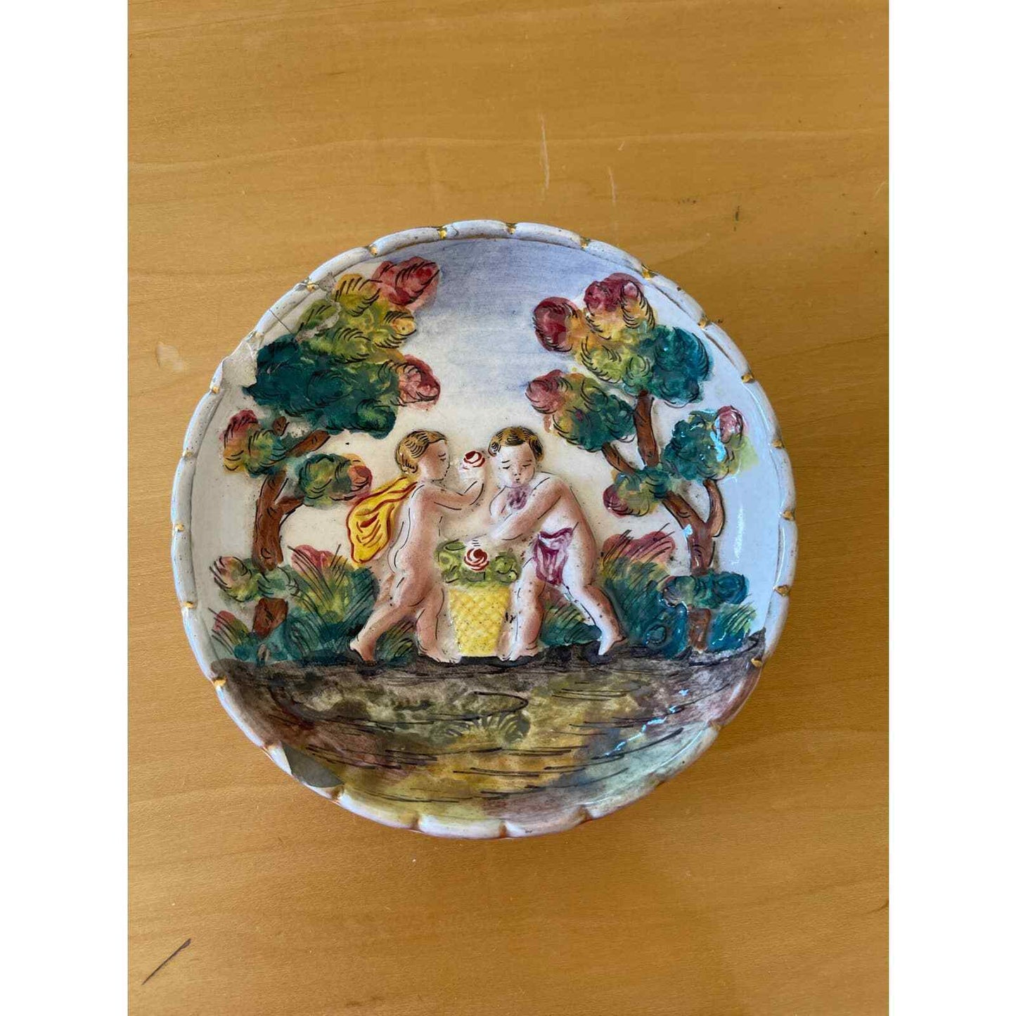 Hand Painted Capodimonte Mini Raised Putty Rose Garden Wall Plate