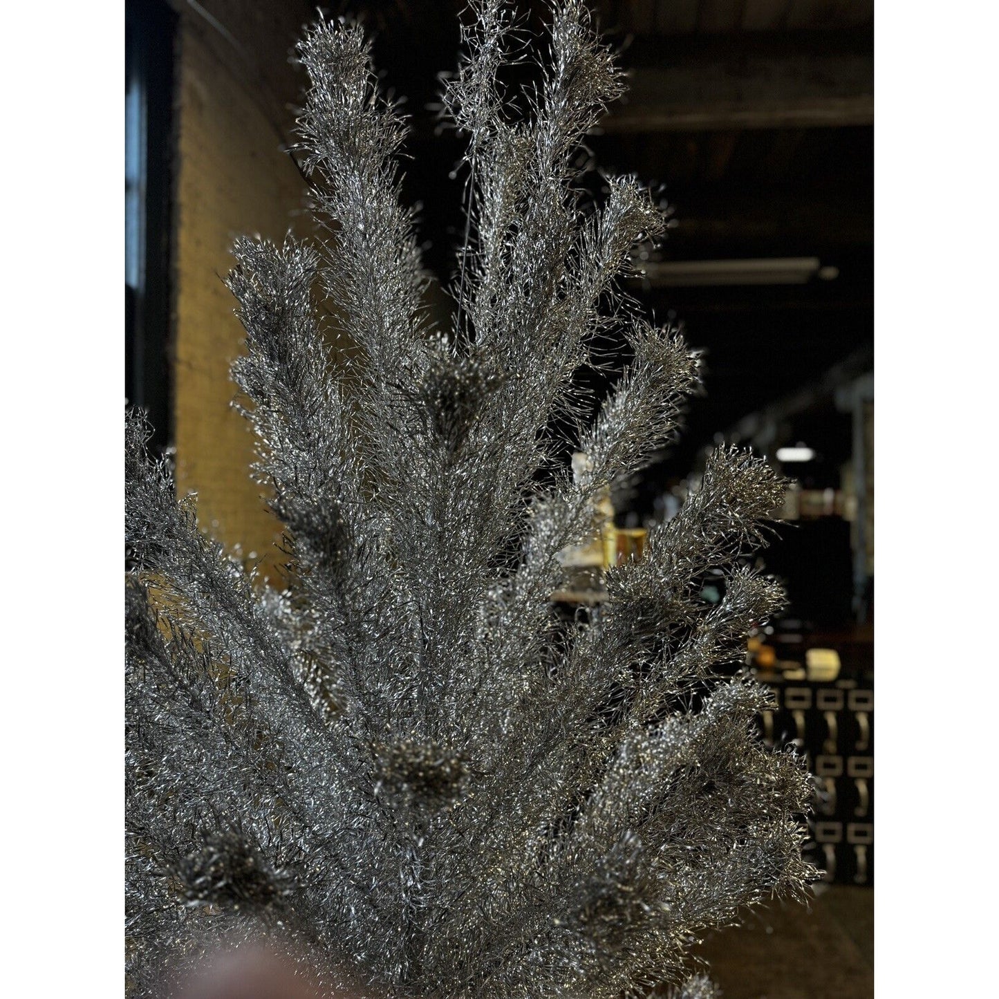 VTG R.O. Kent Splendor Stainless Aluminum 6.5’ Christmas Tree 43 Pom Branches