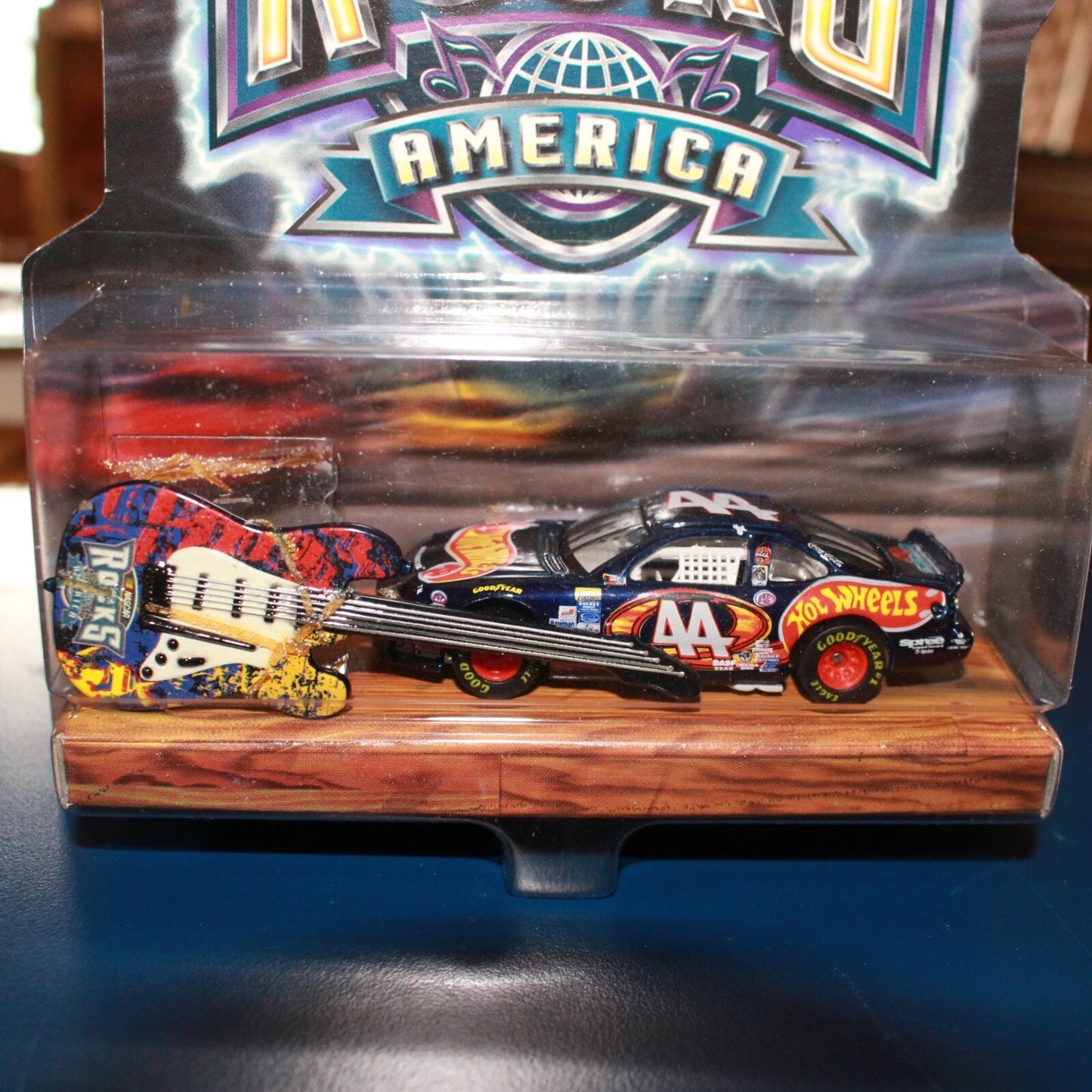 Lot of 5: Die-Cast Hot Wheels w/ Collectible Guitar  (Items 25282, 25283, 25284, 25289 and 25296)